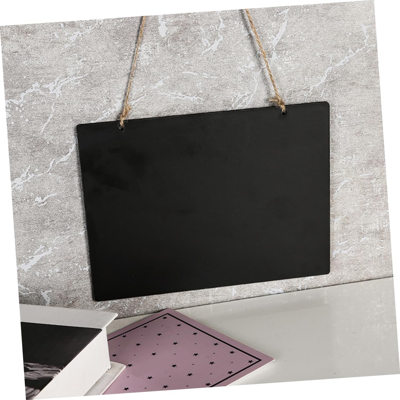 Alipis 8Pcs Wooden Chalkboard Signs Hanging Double Sided Message Tags Portable Blackboard for Notes Reminders and Decorative Displays