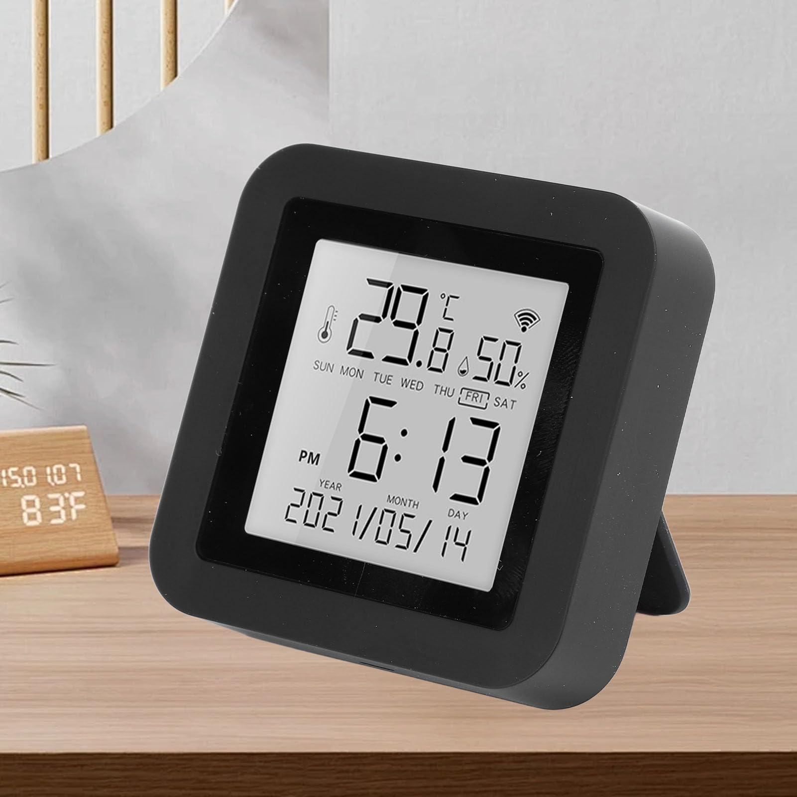 Medidor digital de temperatura y humedad PolyGen con precisión de temperatura de ±1 ℃ y precisión de humedad de ±5% RH, fuente de alimentación USB y pantalla LCD retroiluminada