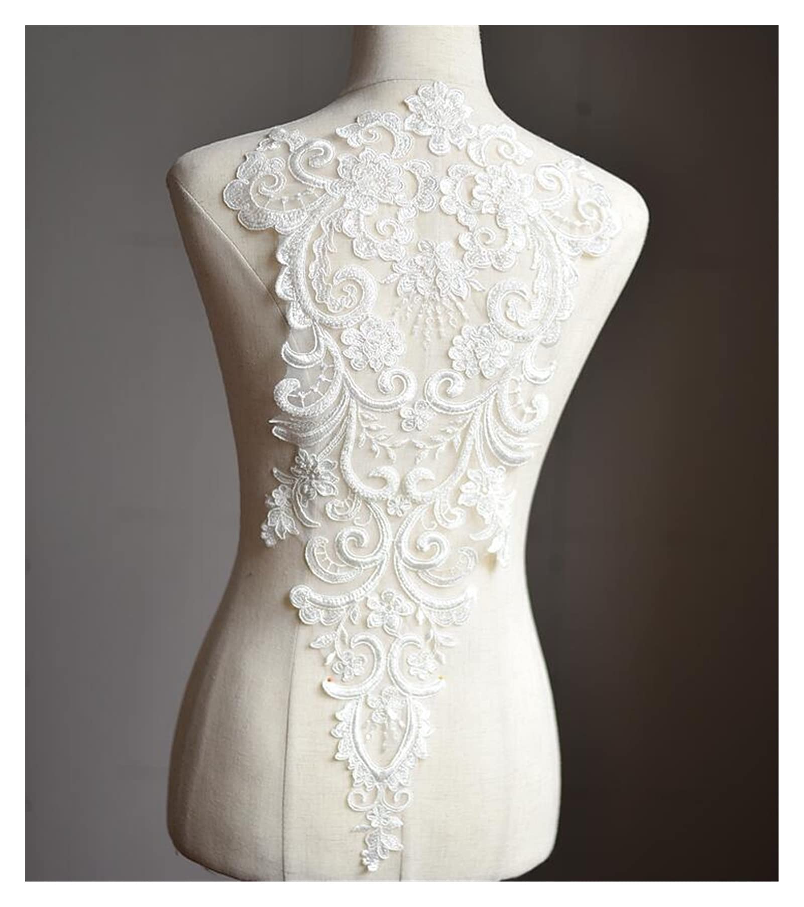 Applique de dentelle ivoire perlée 32x60cm pour robe de mariée couture
