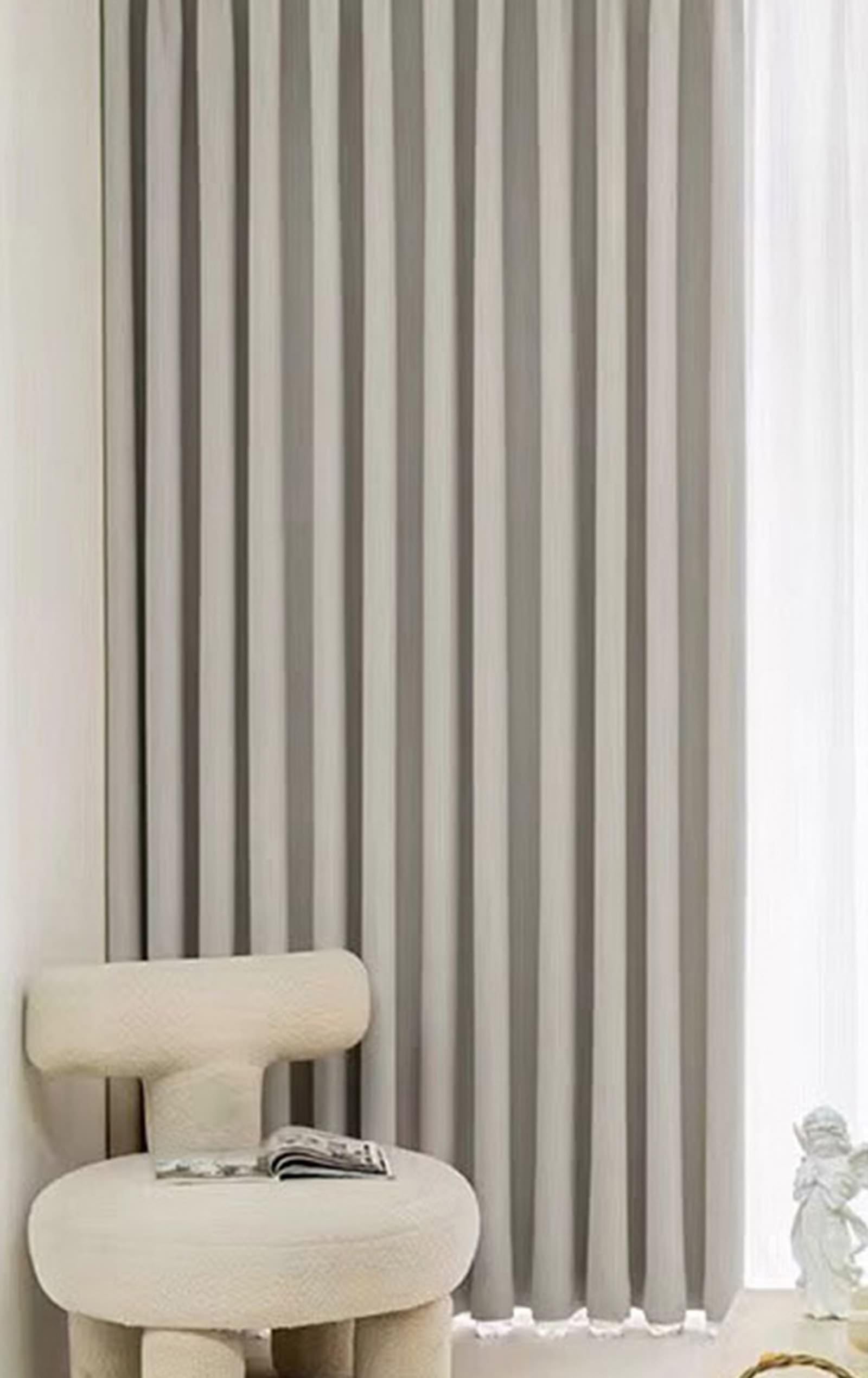 Rideaux en chenille pour chambre d'enfant et suite parentale gris uni en 132 x 160 cm