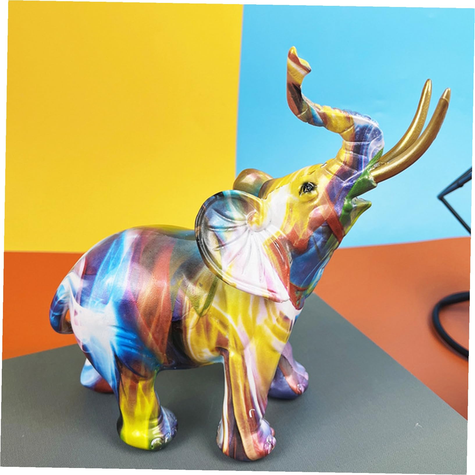 Estatua de Elefante de Resina Decorativa con Acabado Perlado Figura Artística Europea para Decoración de Hogar y Oficina Adorno Resistente y Elegante para Escritorio y Salón