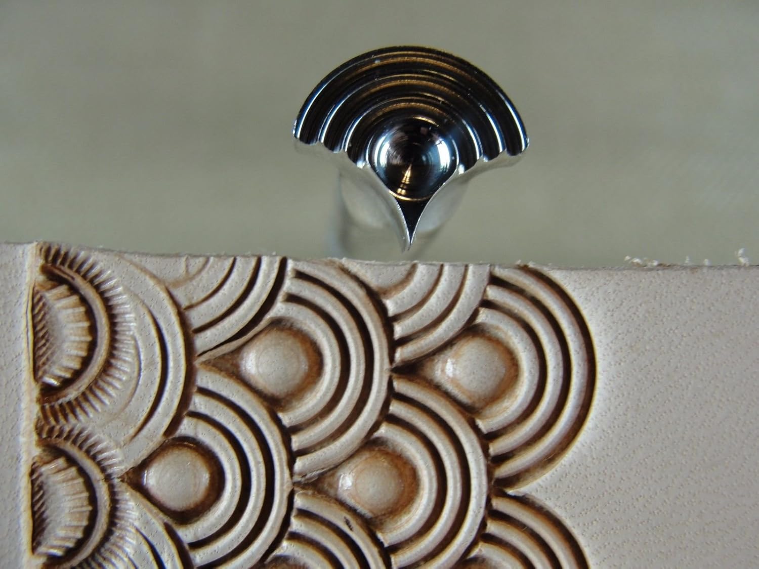 Stainless Steel Barry King - #3 Loop Shell Geometric Stamp (Leather Tool)
