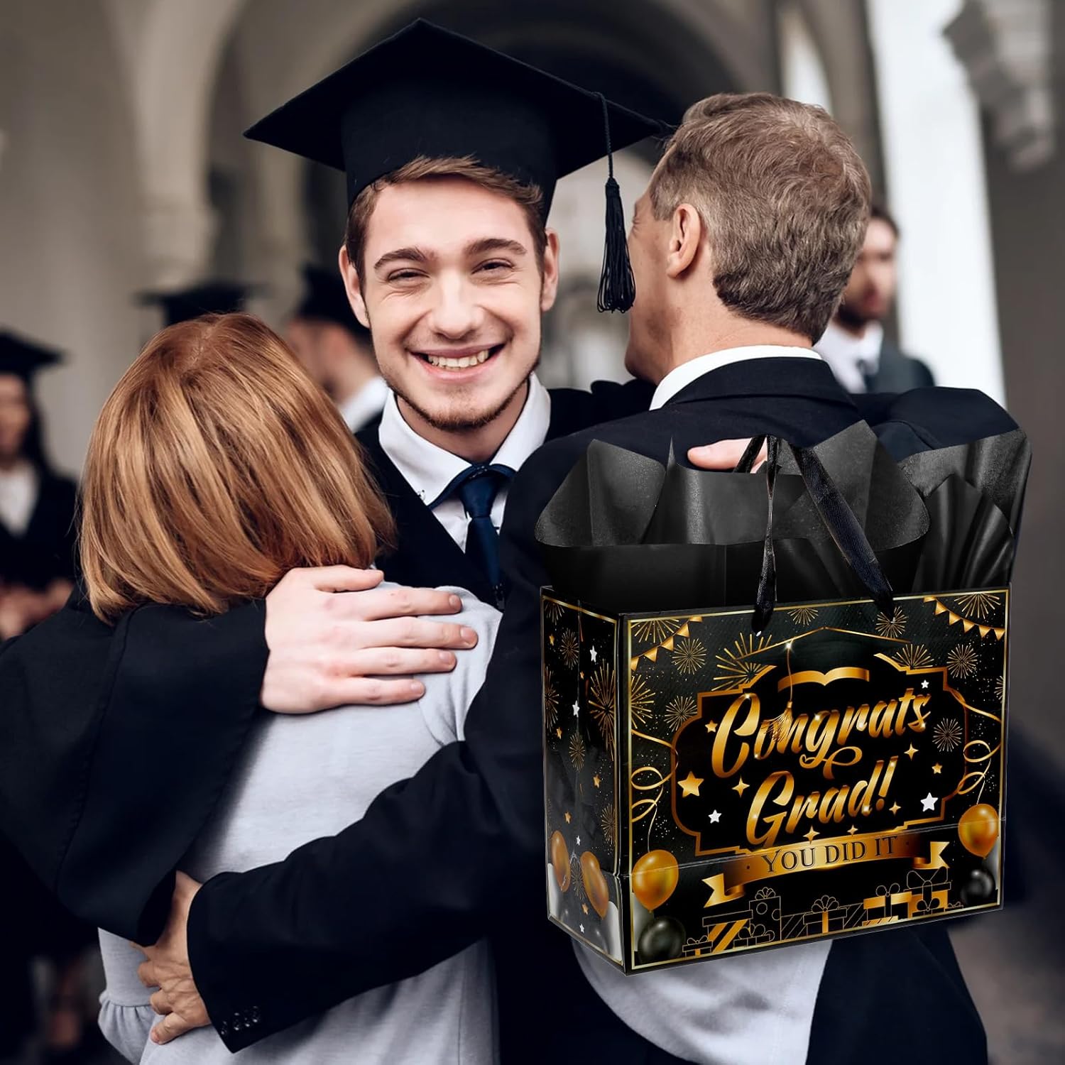 Liobelon 2 Pack Congrats Grad Gift Bags with Tissue Paper and Greeting Card, 2026 Graduation Party Favors Bag for Celebration Party Supplies, Black Gold - Image 6