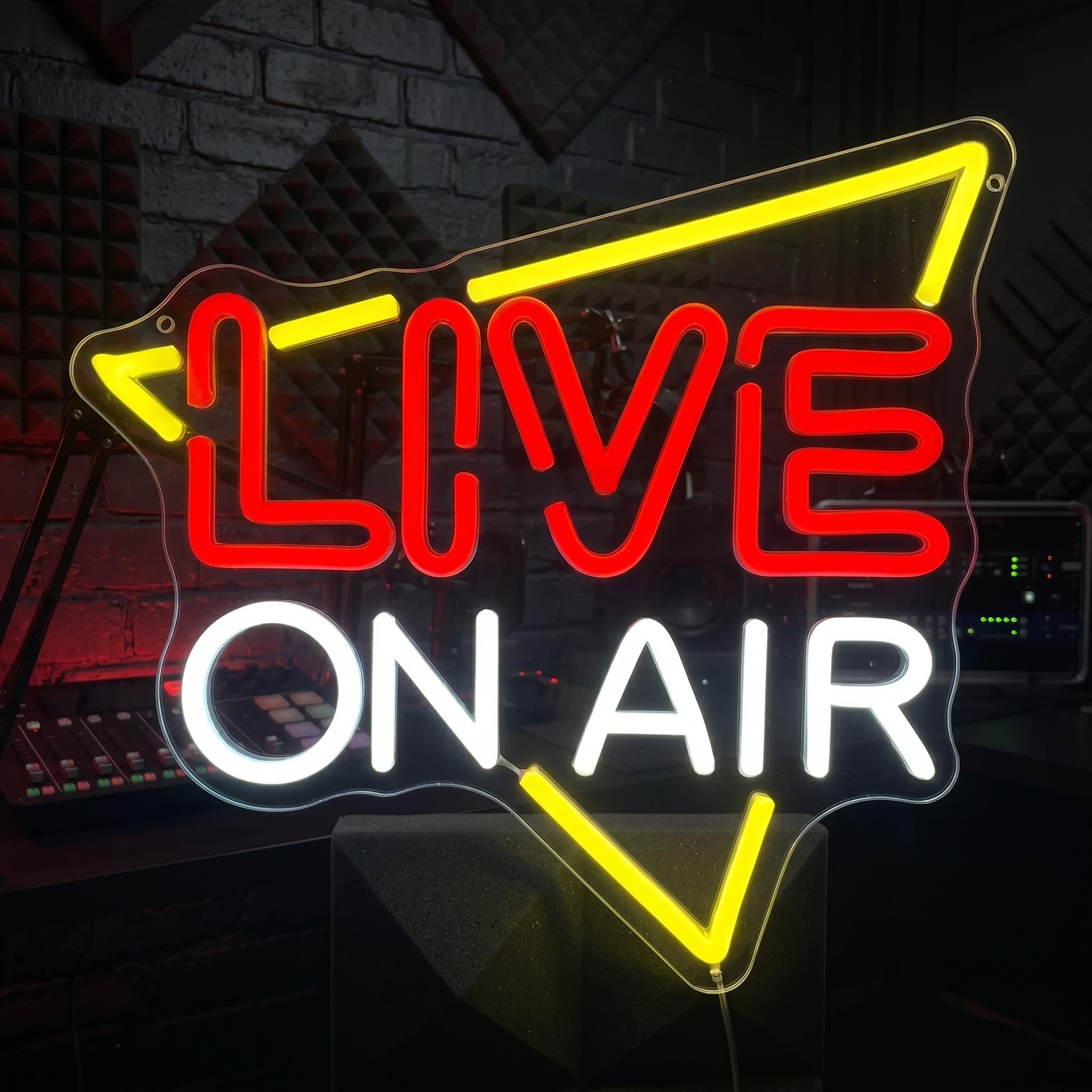 LIVE ON AIR Neon Sign LED Music Signs for Wall USB Neon Light Sign for Business Music Live Recording Studio Live Streams Nightclub Home Decor Window Display — image 1