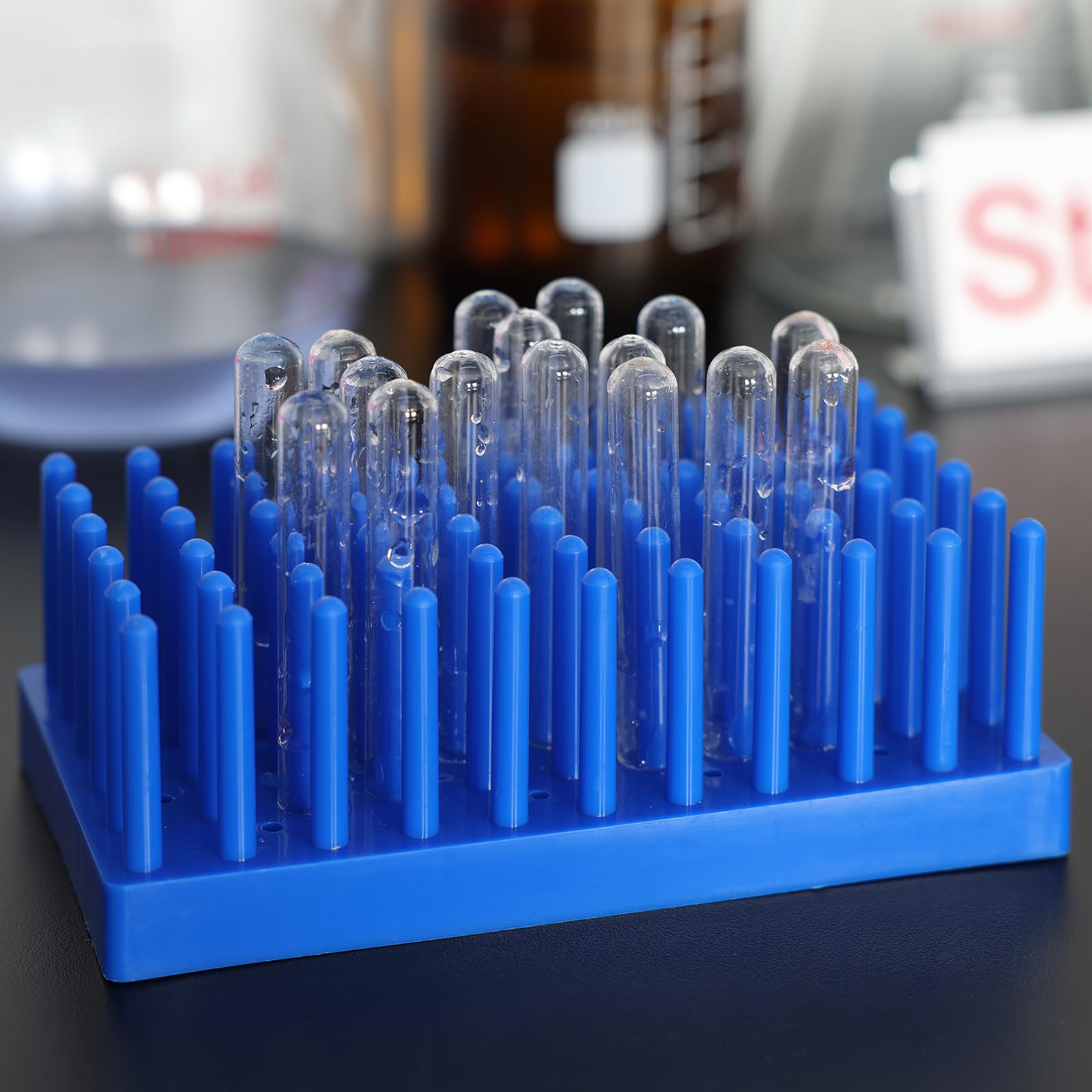 stonylab Portoir à Tubes à Essai en Plastique, Style Colonne Égouttoir Pour Sécher et Ranger Les Tubes à Essai, 66 Colonnes, Pack de 1, Bleu