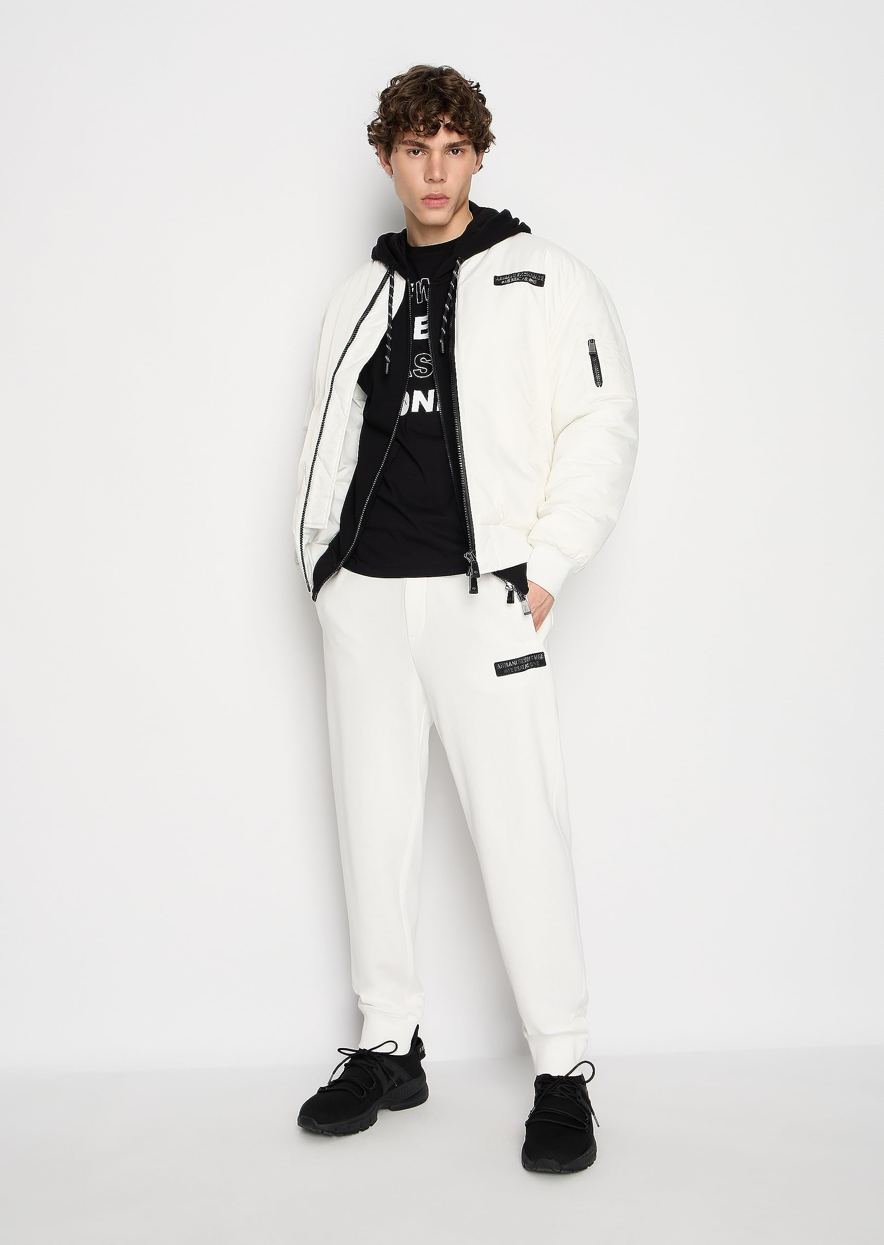 Cappelli Limited Edition Armani Exchange Men's We Beat As One - Dettaglio