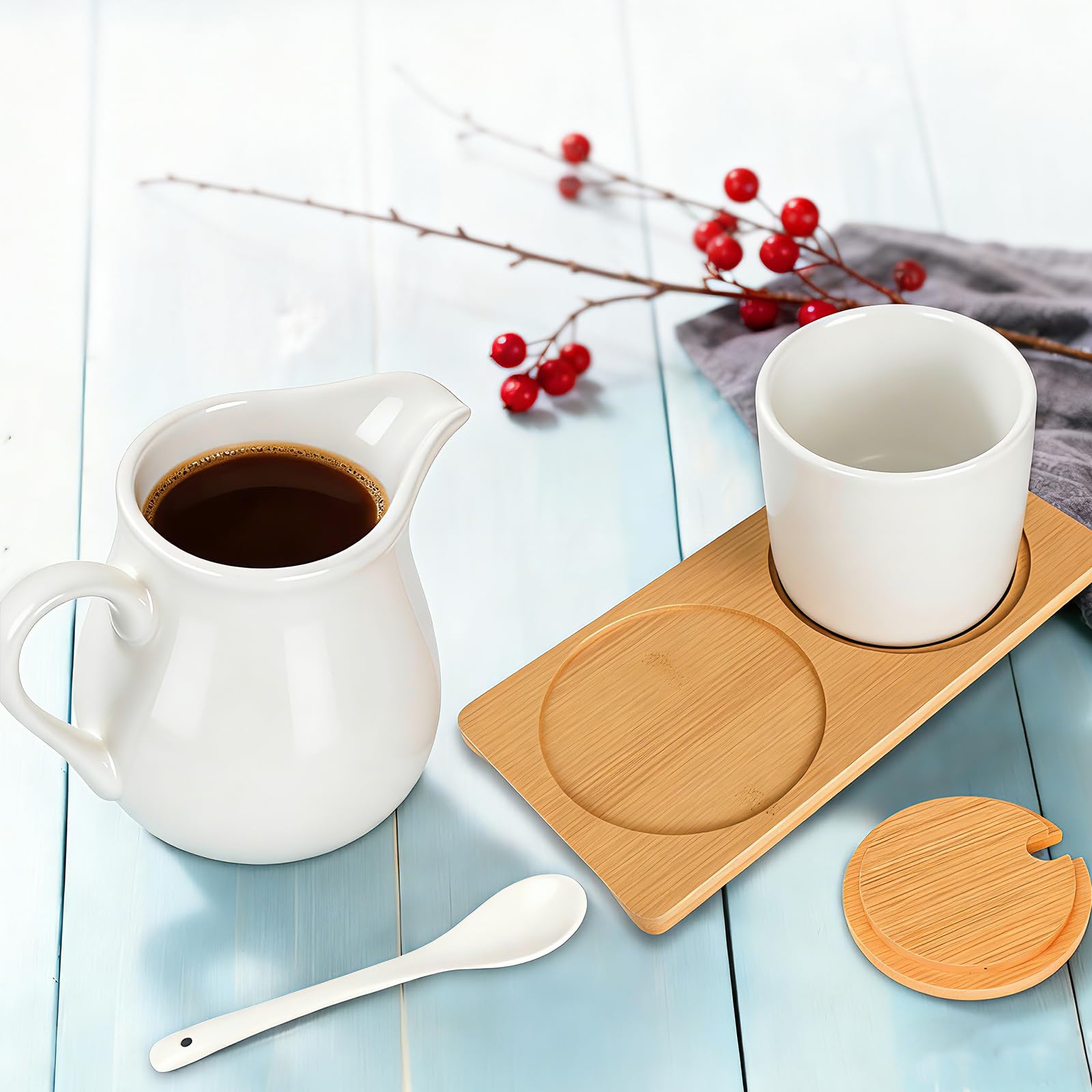 Milch und Zucker Set mit Deckel und Löffel, Milchkännchen Schwarz Keramik und Zuckerdose mit Holz Tablett, Milchkanne Spülmaschinen- und Mikrowellengeeignet (Weiß)