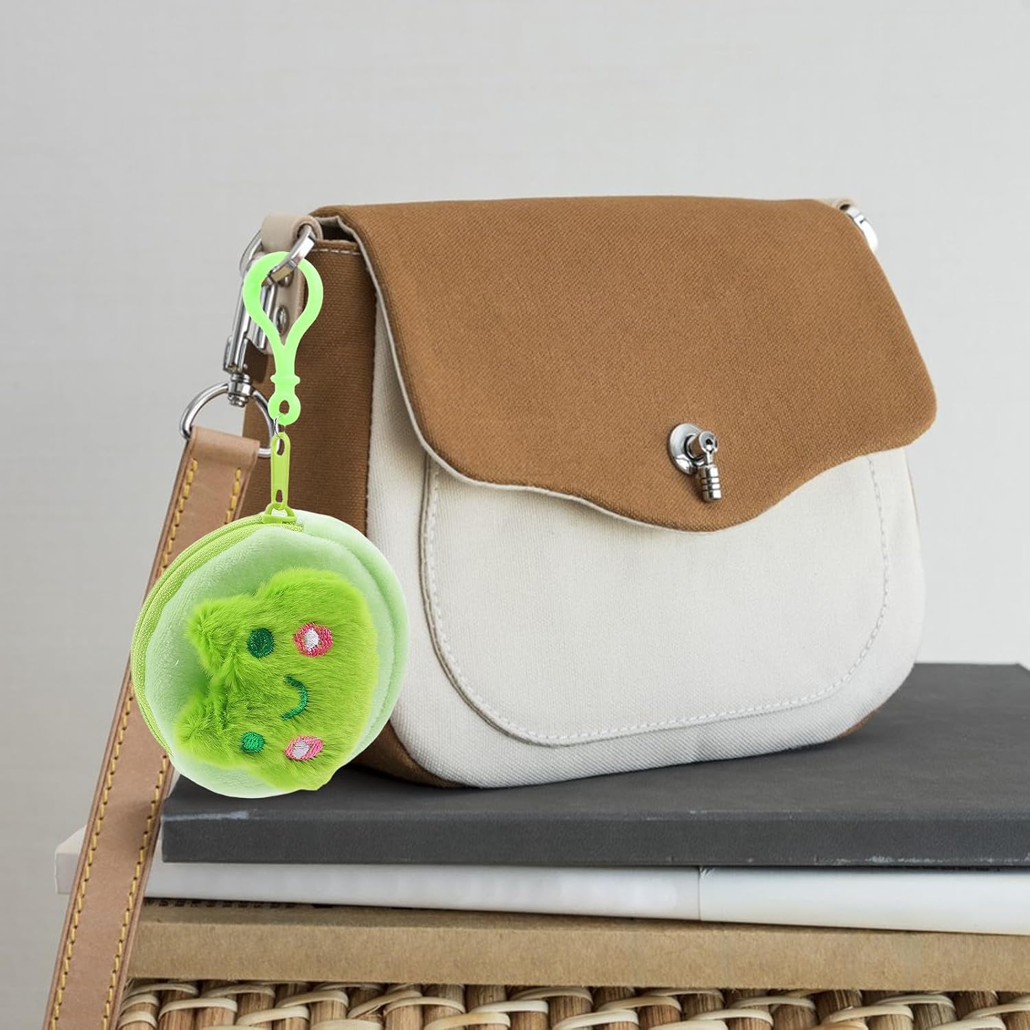 VOSAREA Cute Small Plush Coin Purse Cartoon Frog Zipper Wallet Multi-functional Storage Bag For Kids Coins Keys Earphones