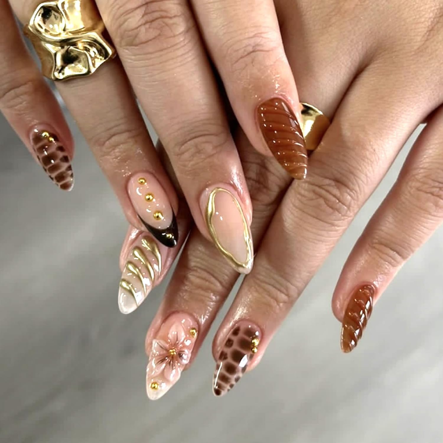 Flower Press On Nails Medium Square Gold Pearl Star Nude Pink_voghion.com