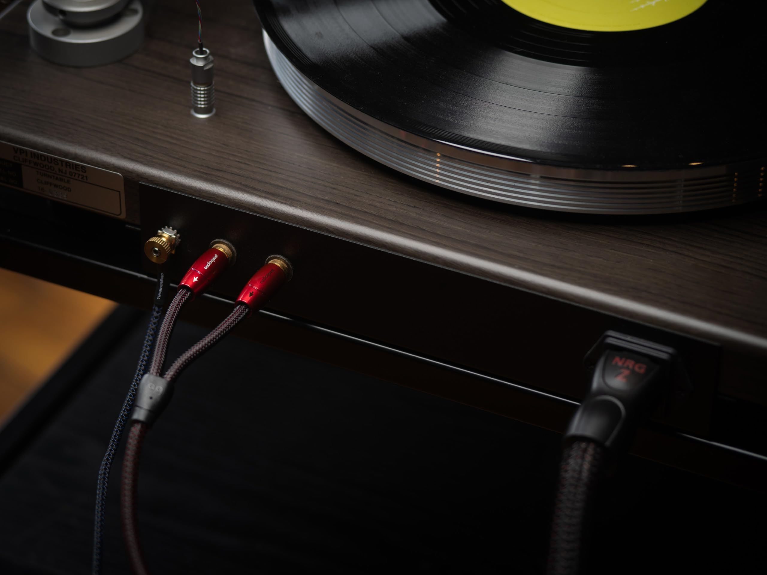 オーディオクエスト RED  /RCAケーブル Amazon.com: AudioQuest Red River RCA Audio Interconnect