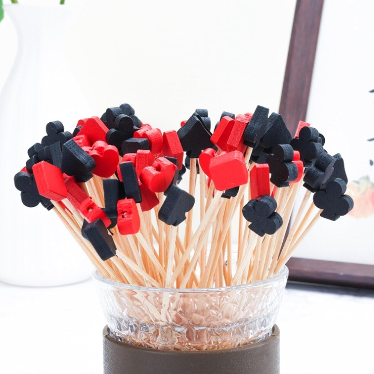 100Pcs Casino Cocktail Picks, Black and Red Poker Shape Wooden Fruit Toothpicks for Appetizers Food Cake Drinks Cupcake Toppers Martini Garnish Sandwich Skewers, Casino Party Decorations