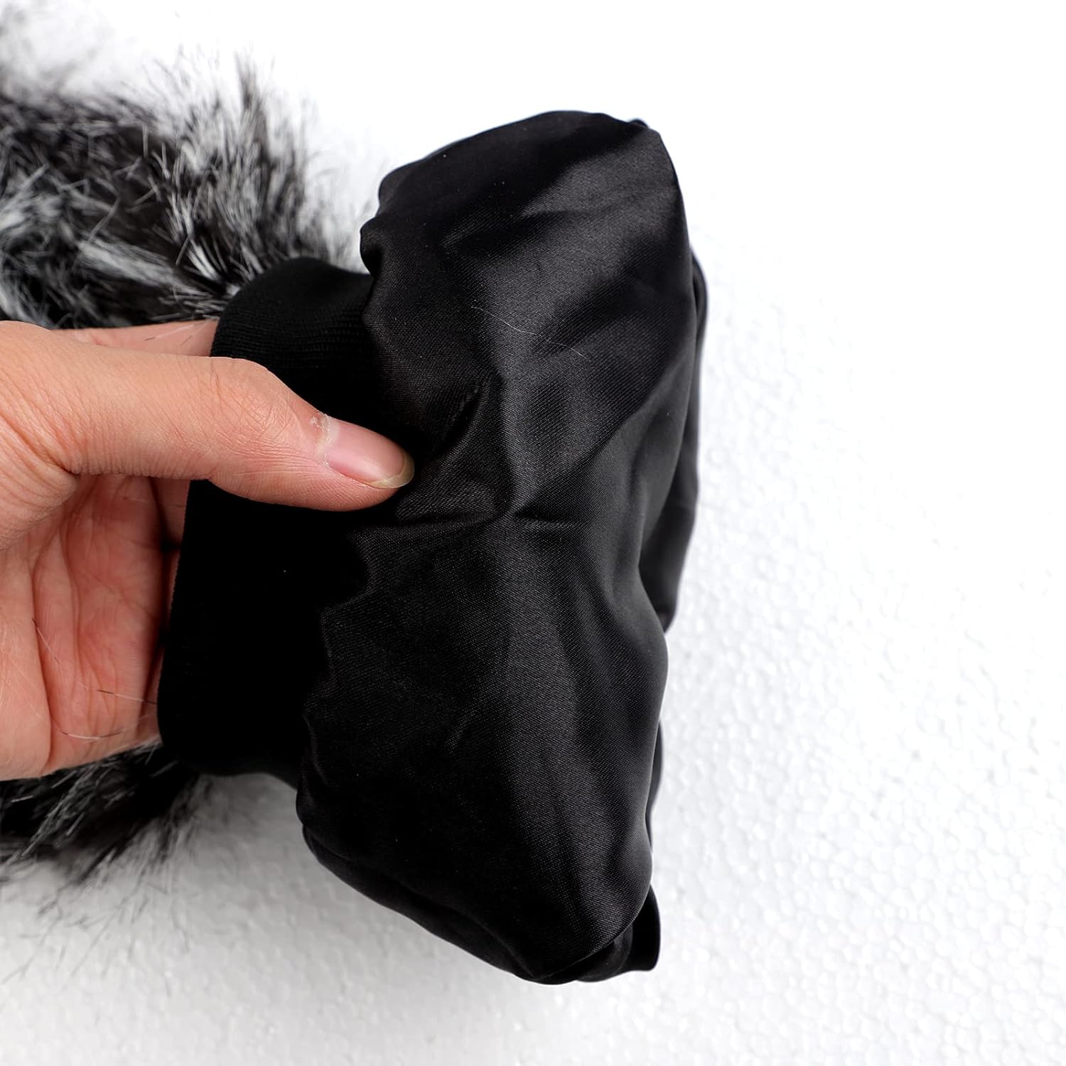 PENINSULA LOVE Women Faux Fur Leg Warmers Furry Boot Cover Shoe Cuffs Rave Leg Sleeve for Halloween Cosplay Party Nightclub - Image 7