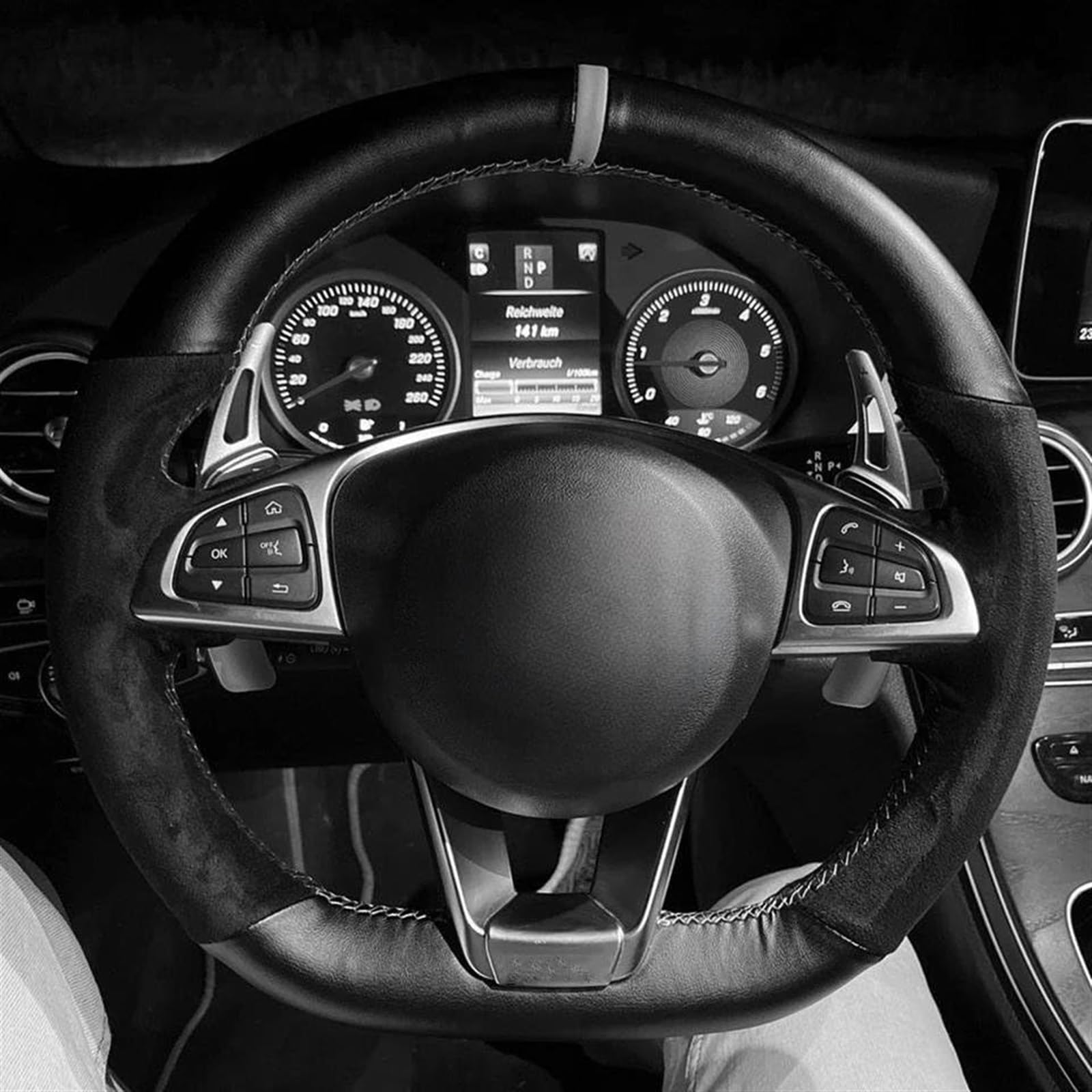 Pokrowiec na kierownicę samochodu, dla mercedes-benz, dla klasy S S500 klasy A, dla AMG A45 antypoślizgowa kierownica ze skóry zamszowej Osłona kierownicy(BLACK Light Blue Thread)