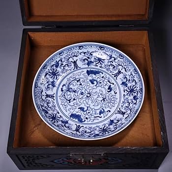 中国古美術・旧蔵磁器・藍釉青花染付皿・純手描き・文房具・置物・観賞皿・古い箱付き Amazon.co.jp: 中国古美術・旧蔵磁器・藍釉青花染付皿・純手描き