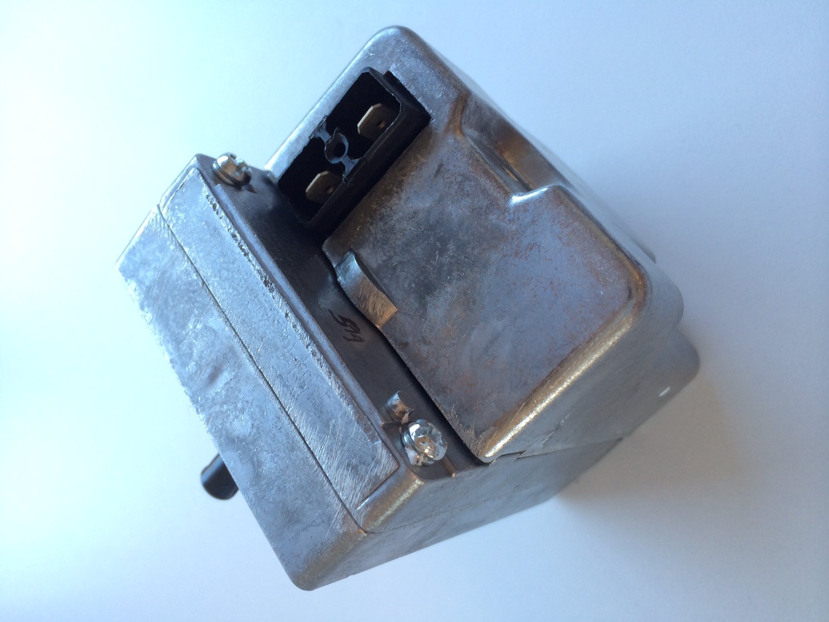 UNIVERSEL - MOTEUR TOURNEBROCHE 12KG 14 WATTS 220V TOURNE BROCHE - MTB12KG