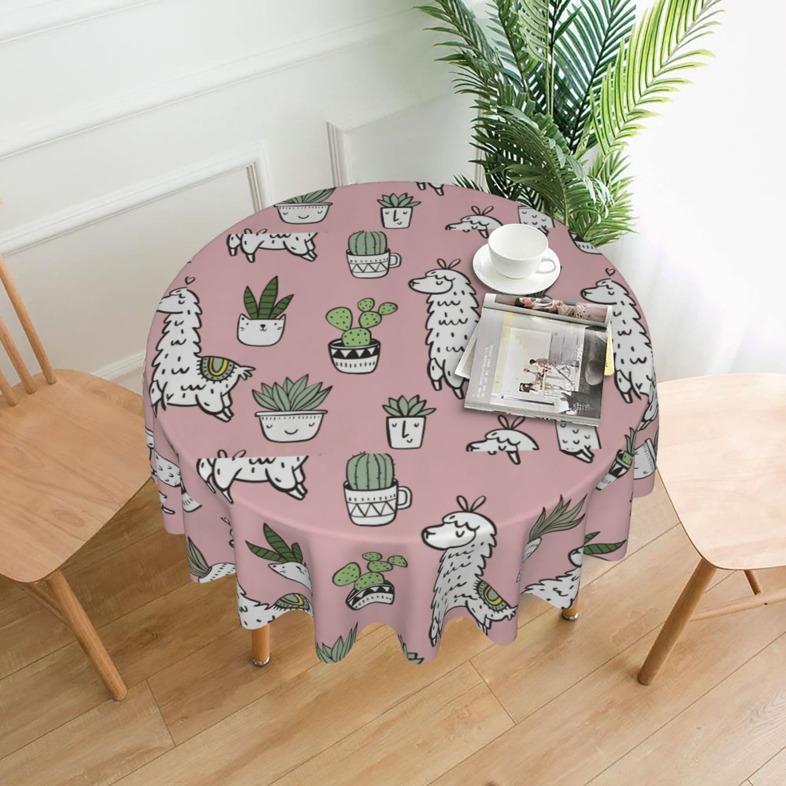 OXbnmm Alpaca and Cactus Print Soft Round Tablecloth 60in Polyester Washable Cover Cozy Gift for Mom Housewarming