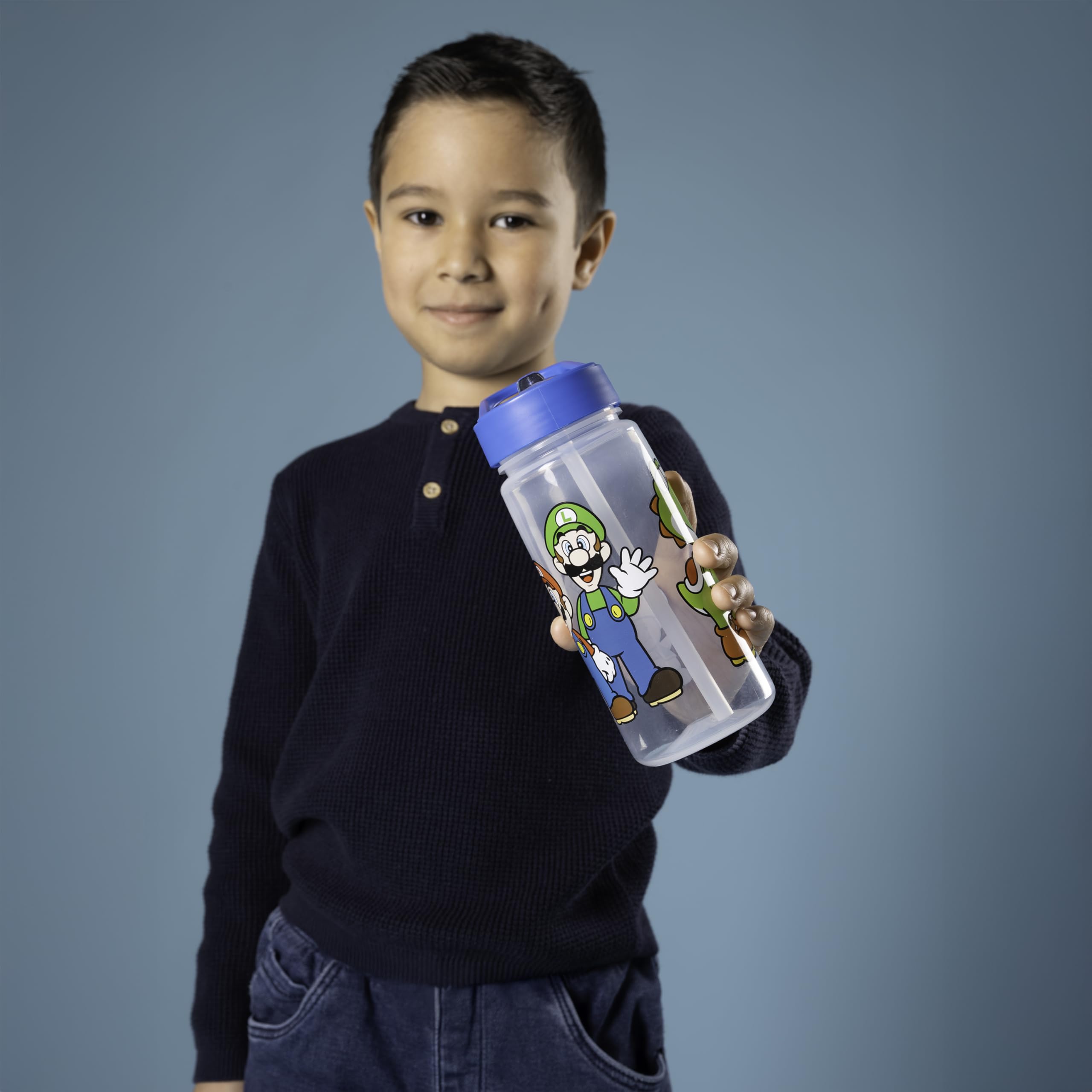 Scooli - Set de Regalo de vajilla para niños Super Mario - Set Compuesto por Fiambrera y biberón - Ideal para el Colegio o la guardería - a Partir de 4 años - de plástico - sin BPA