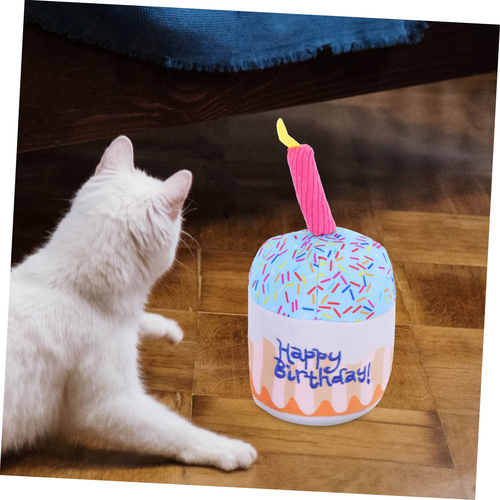 INOOMP 8pièces Jouets Peluche pour Chats Gâteau Anniversaire Et Brodé Jouets Squeaky Amusants pour Chats Intérieur pour Jeu Et Intelligence Feline