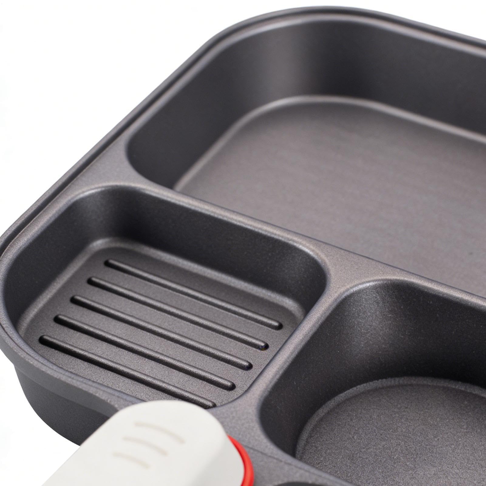 Padella Antiaderente per Uova Padella da Cucina a 3 Scomparti Multiuso | Tegamino Divisorio con Coperchio e Spatola in Silicone per Uova, Pancake, Bacon e Preparazione Pasti