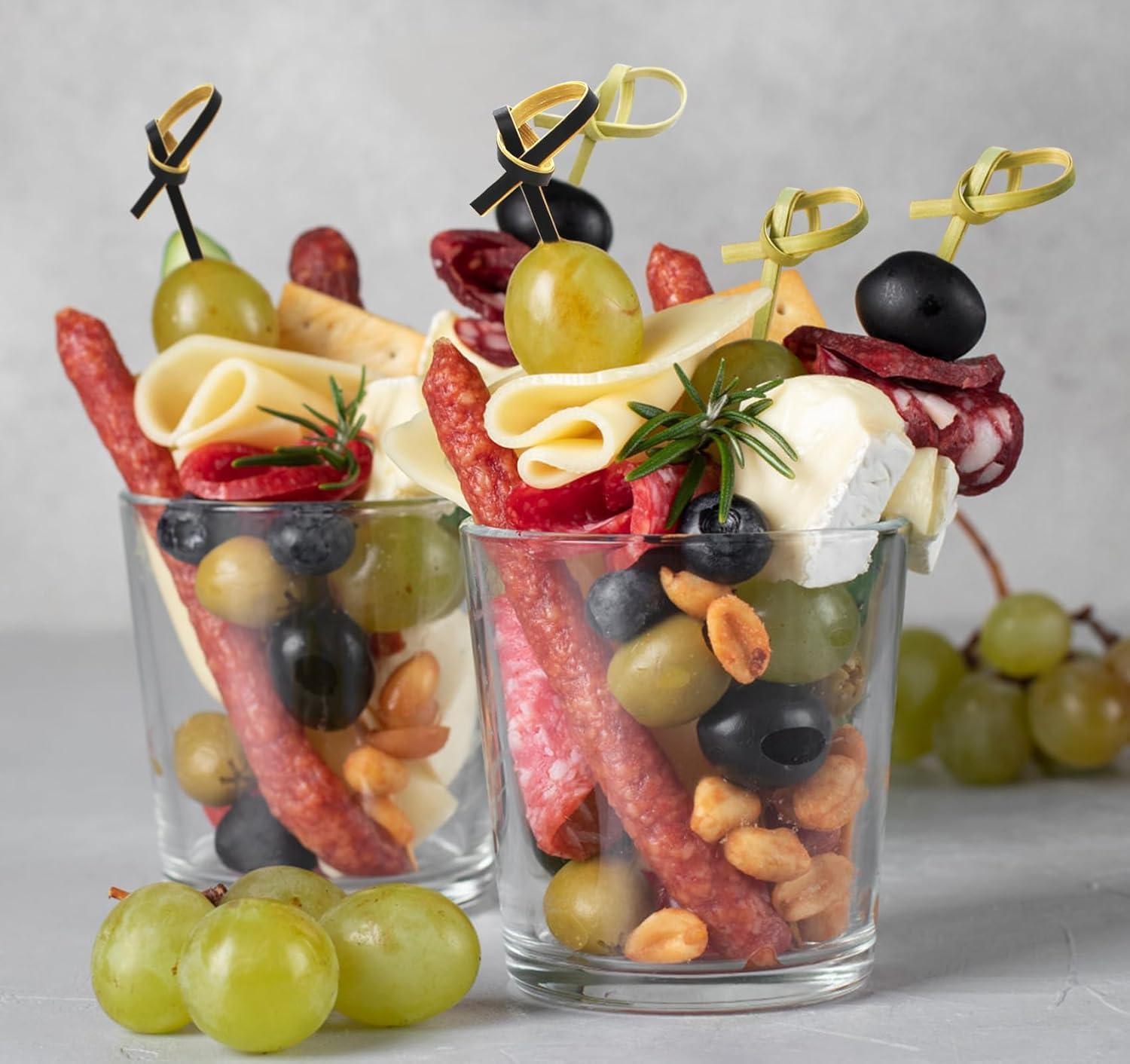 300 palillos de cóctel de bambú para aperitivos, palillos de dientes de 4.7 pulgadas para aperitivos, pinchos de nudo de bambú natural, palillos de alimentos, palillos de dientes elegantes para