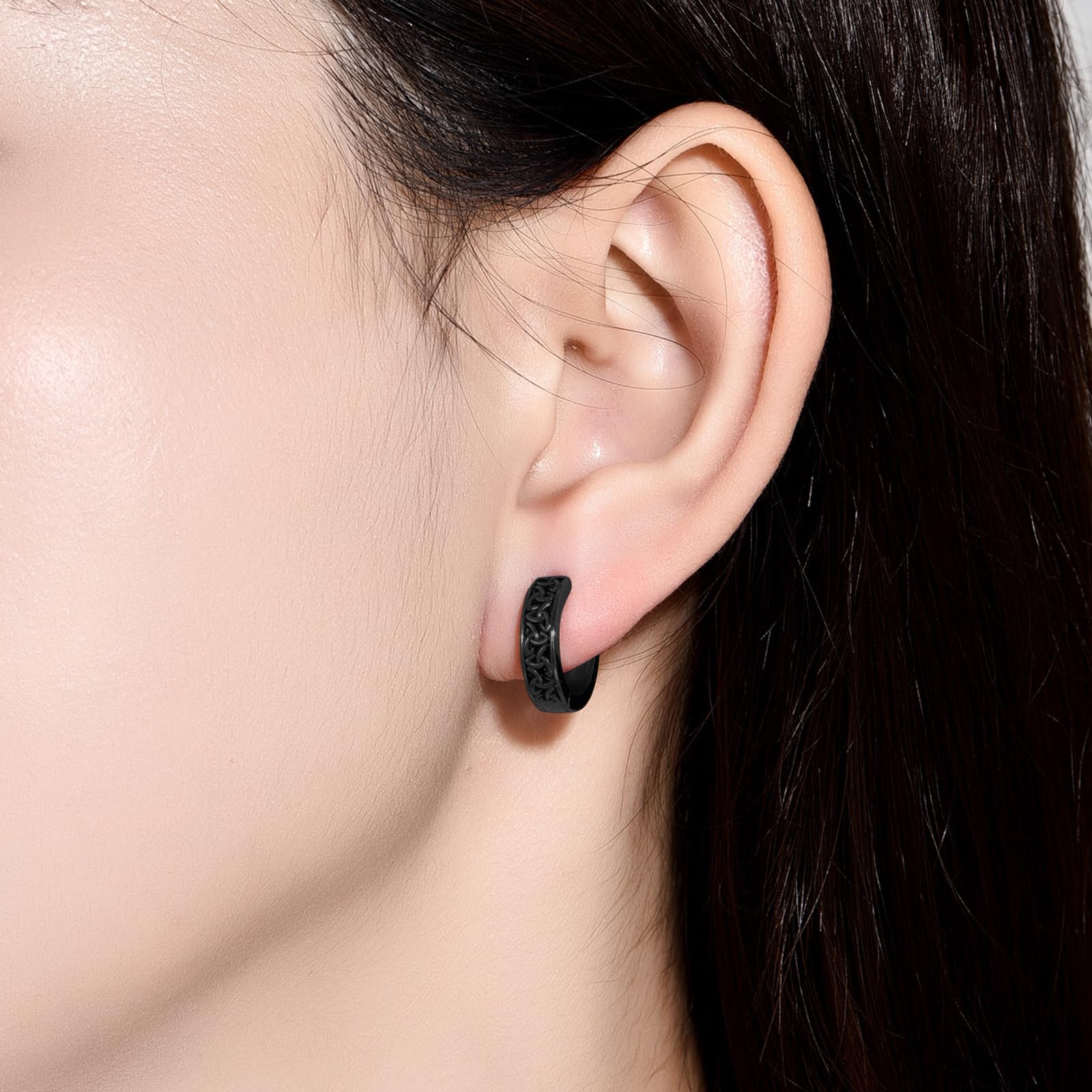 Immobird Boucles d'Oreilles Celtic Rune Viking Noir Unisexe 15mm pour Hommes et Femmes