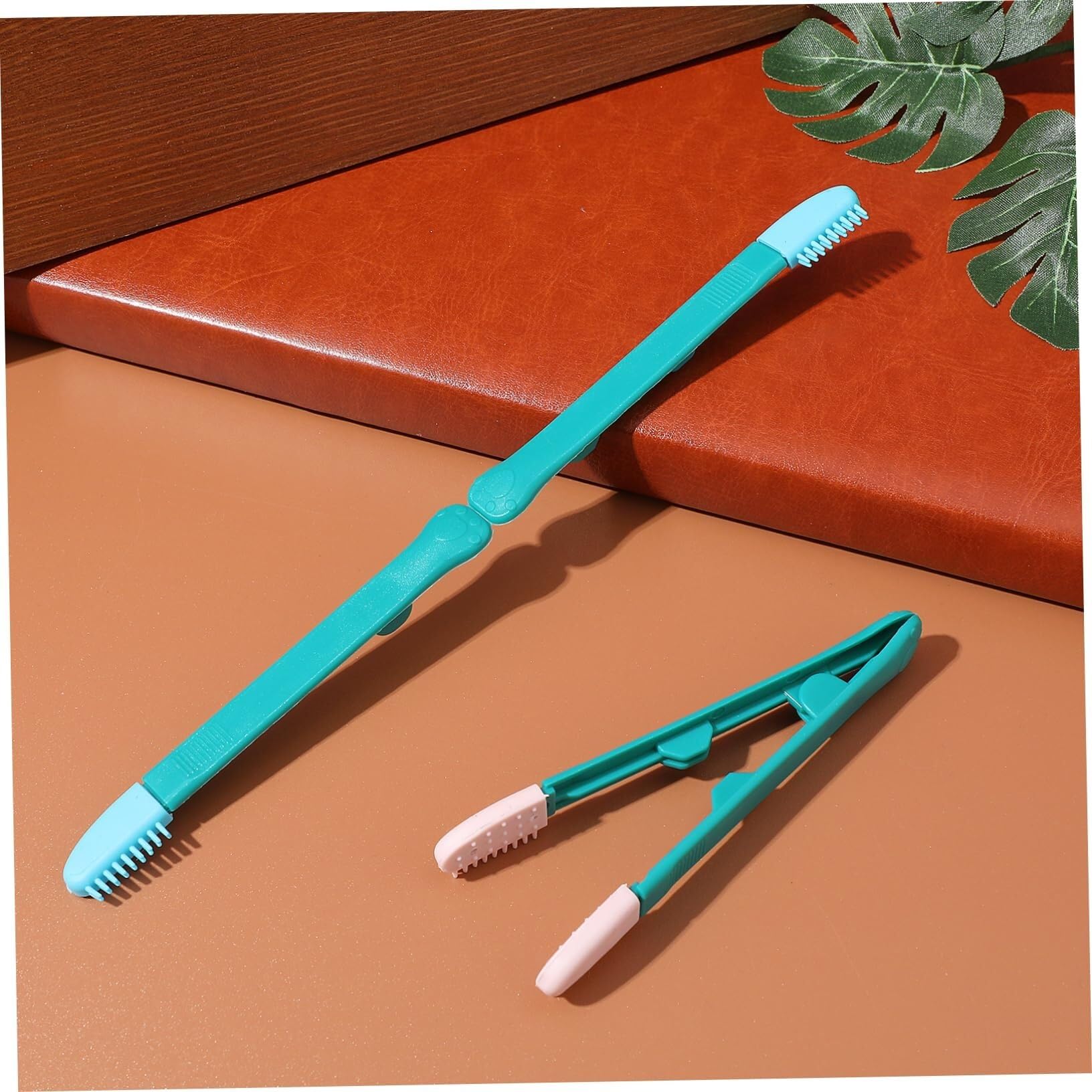 POLGDW Lot de 4 mini brosses nettoyantes for les yeux et les gencives des chiens, brosse for poils d'animaux, poils d'animaux, chat, chien, nettoyant for les yeux, dissolvant de taches buccales, peign