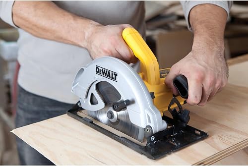 DEWALT DWE560-QS Saw CIrcular 1.350w - 65mm Prof. - O 184mm for DIYers & professionals, made for cutting and finishing jobs, 1.350w, 65mm, 184mm - 6