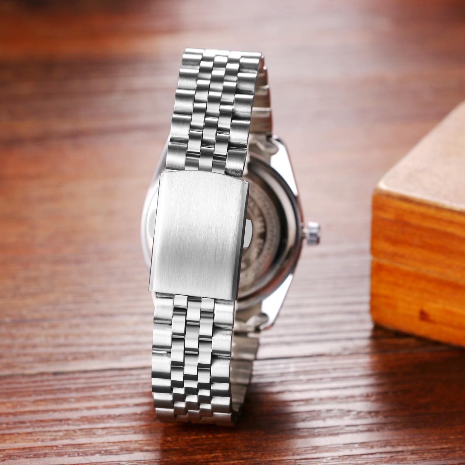 JewelryWe Zegarek męski, stal nierdzewna, świecące zegarki, 3ATM, wodoszczelny, analogowy, kwarcowy, męski, srebrny, ze świecącymi wskazówkami, skalą świetlną i fasetowaną lunetą, 4 szt., bransoletka