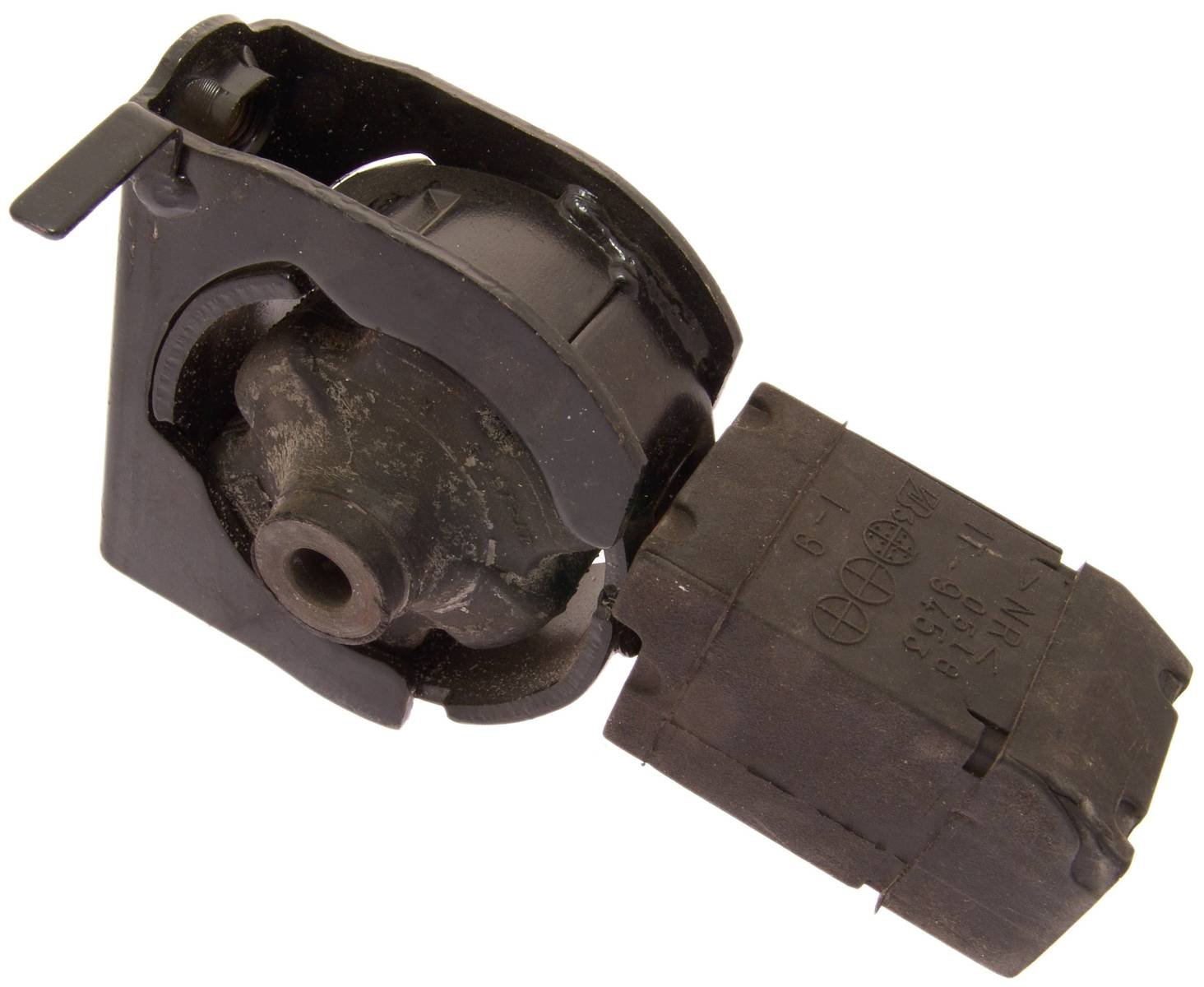 Amazon.com: 1236122080 - Front Engine Mount For Toyota - Febest 