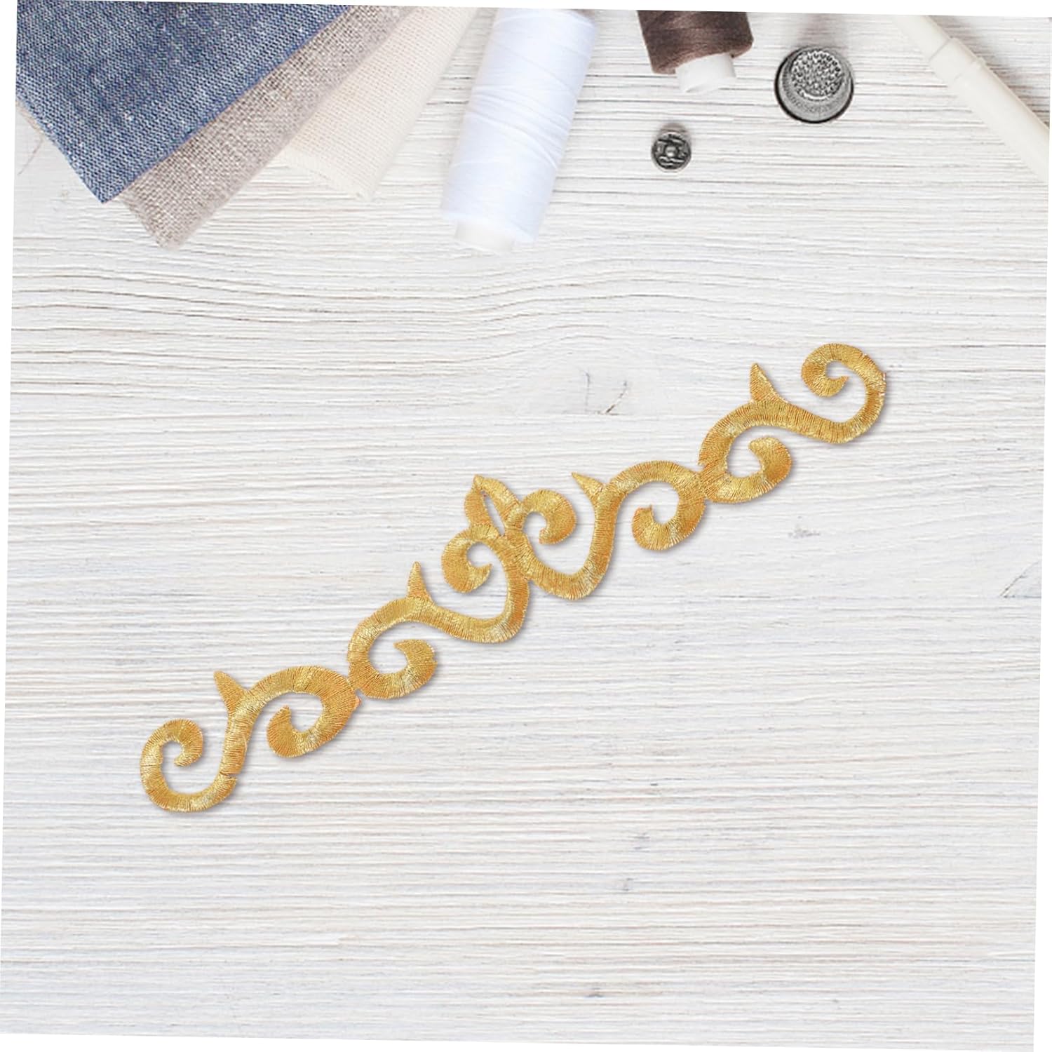 4セット 刺繍生地パッチホットスタンプ パッチを縫う 修理 布に文字を貼り付ける 代表チーム 銀 服のパッチ シェニール文字パッチ