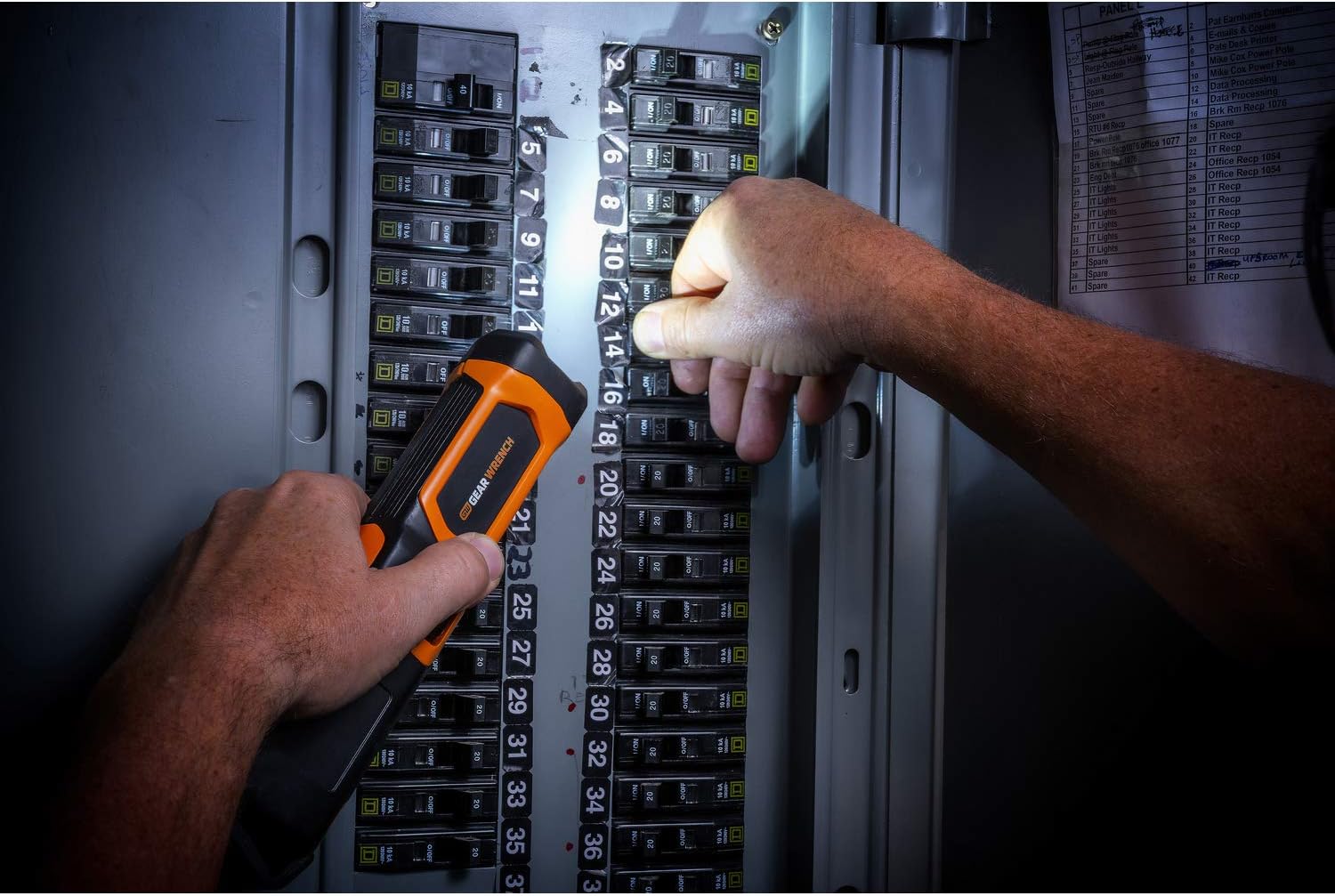 GEARWRENCH 1000 Lumen Rechargeable Wing Light - 83351, 2.875 in