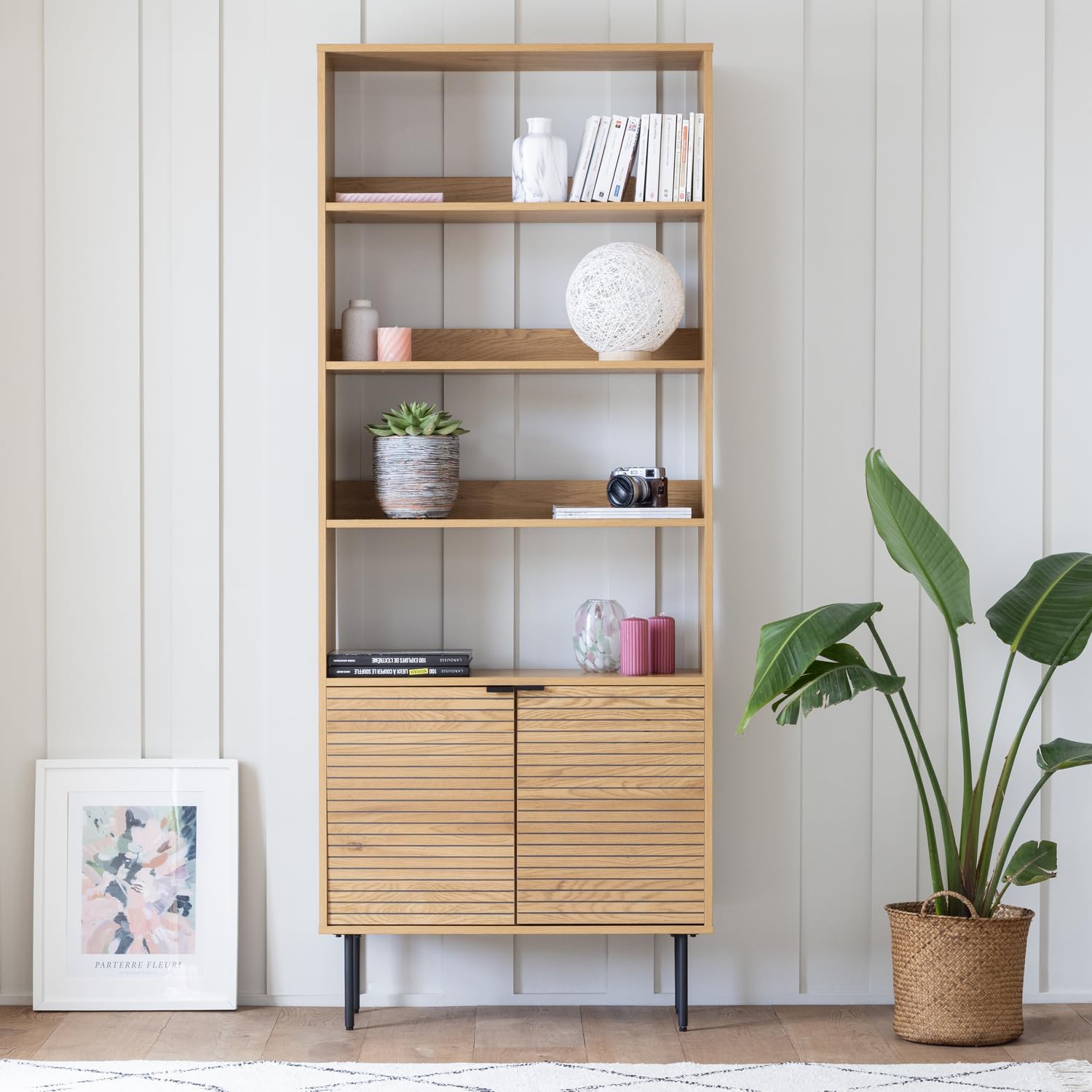 Happy Garden Libreria in Legno STINNA, 4 Ripiani, 2 Ante, Fino a 20 kg per ripiano, Perfetta per organizzare i Vostri Oggetti con Stile