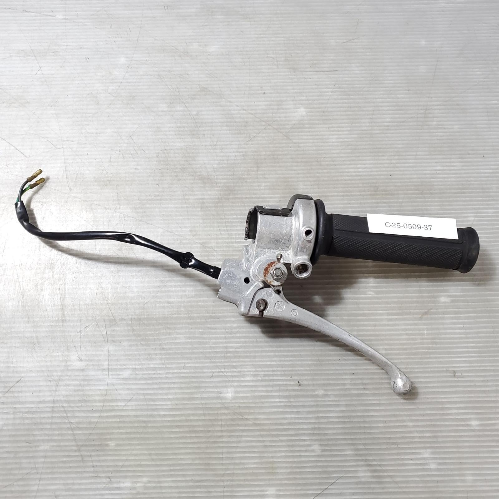 Amazon.co.jp: ディオ50 AF62 フロント ブレーキ レバー ホルダー Dio