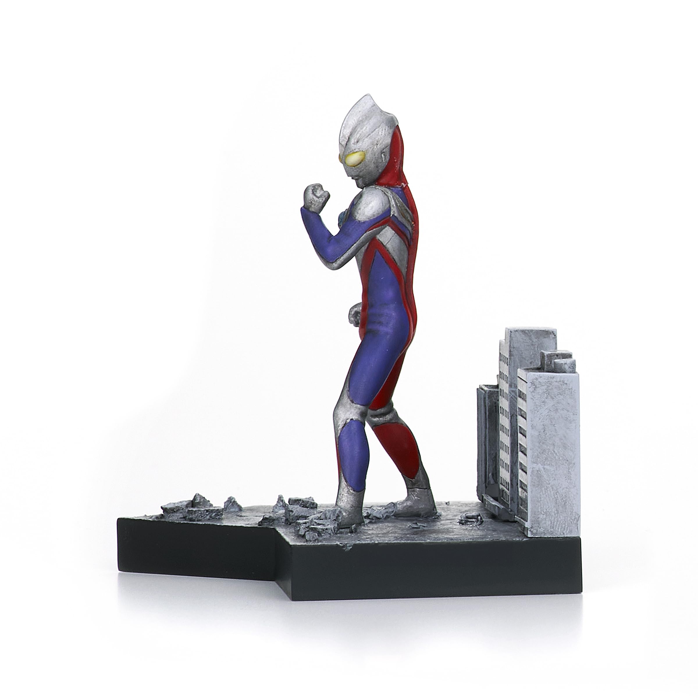 Amazon.co.jp: バンプレスト ウルトラマンTIGA 特撮 STAGEMENT