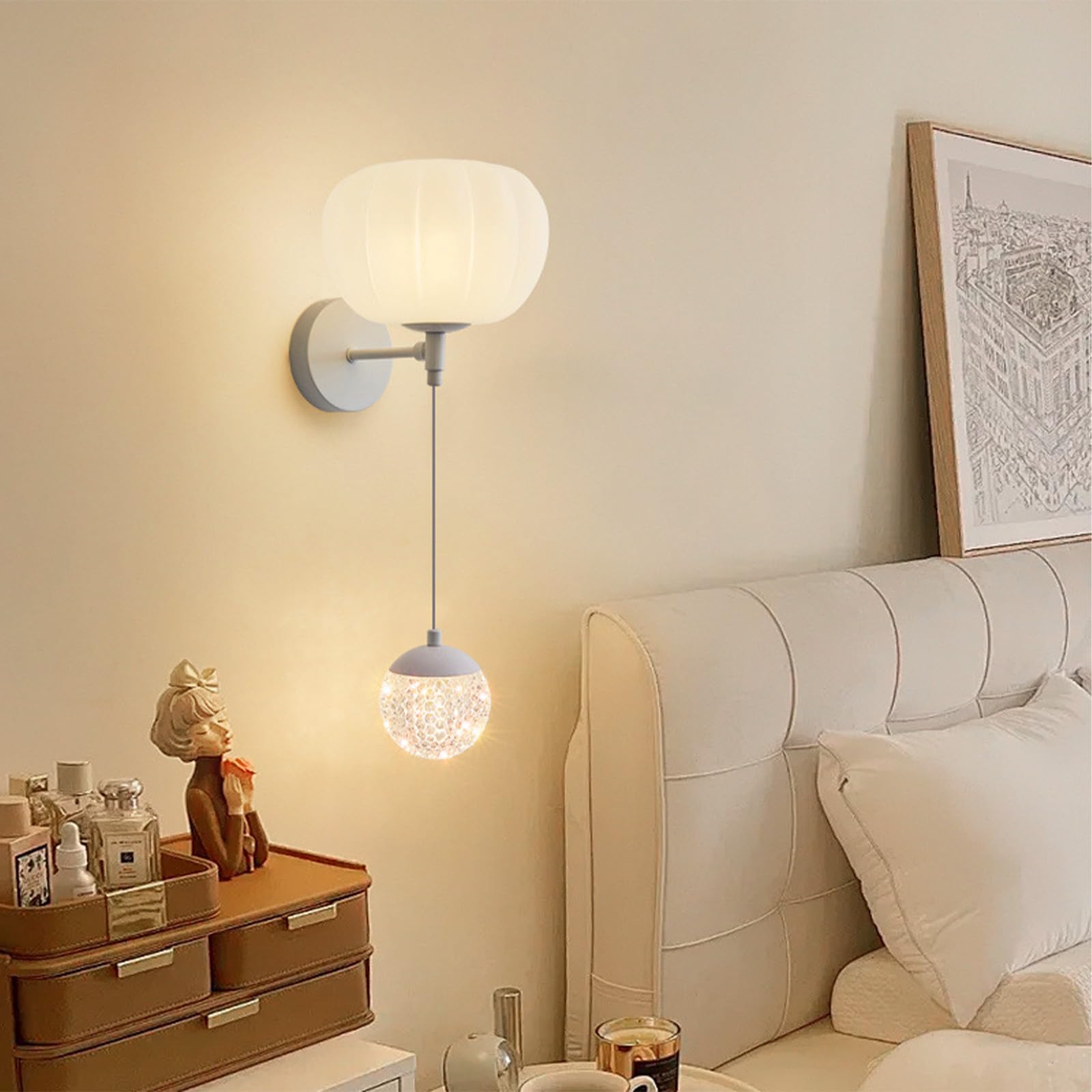 Luz de lectura para dormitorio que soluciona la falta de espacio 8