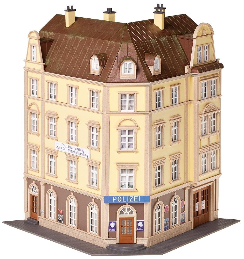 Amazon.com: Faller 130910 Goethestrasse Police Station HO Scale