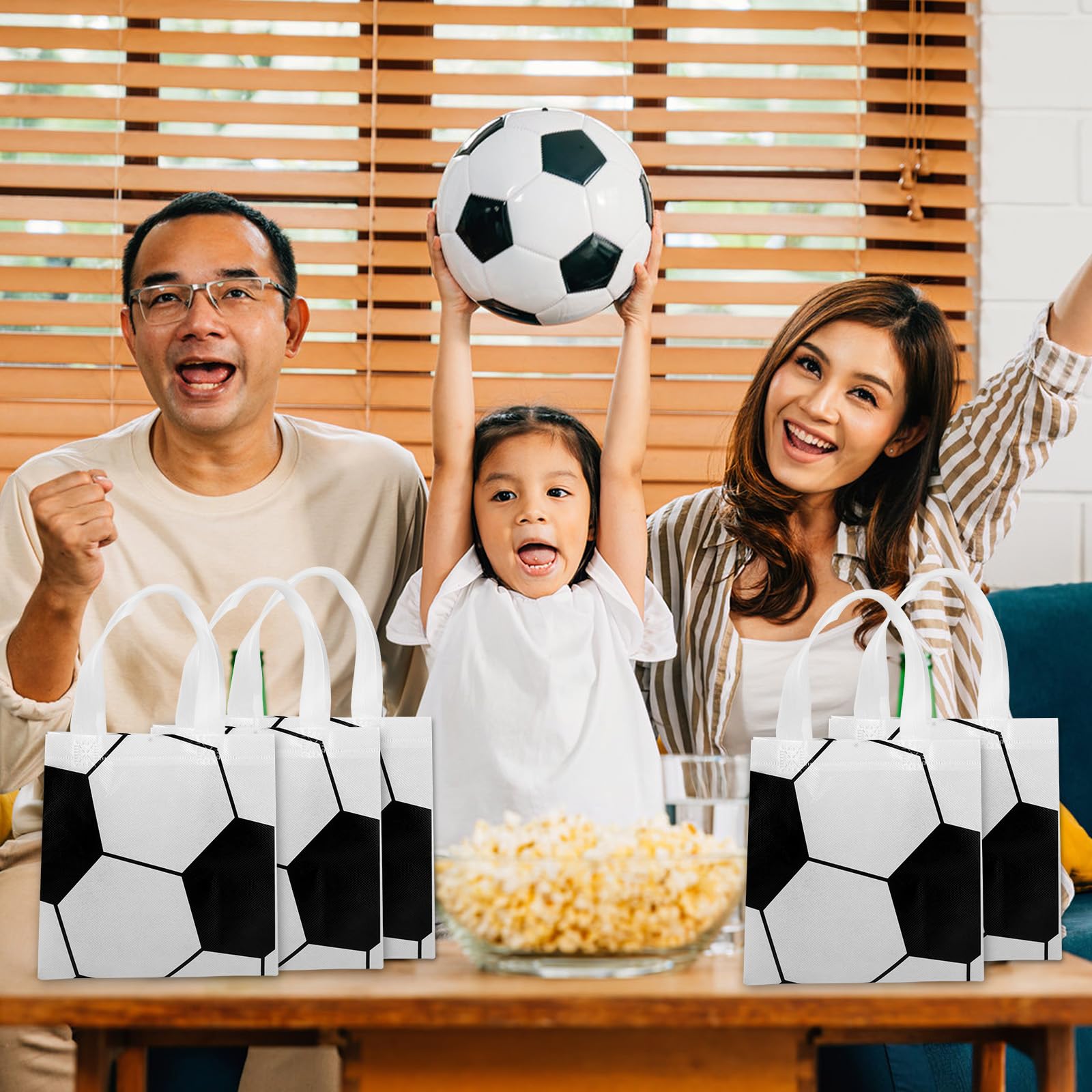 BOXOB 12uds Bolsas Regalo para Fiesta de Fútbol, Bolsas Regalo con Temática de Fútbol Reutilizables No Tejidas con Asas para Dulces Meriendas Cumpleaños Juegos Eventos Deportivos Regalos Equipo