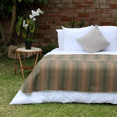 Miniatura 2 de Manta gruesa de lana de alpaca pesada para acampar al aire libre en interiores, suave diseño de rayas de Perú tamaño individual (camelloverde oliva,