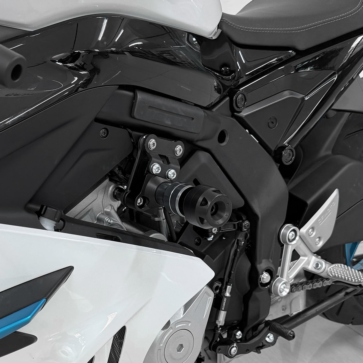 MFGZD pour 675SR Moto Tampons De Protection De Cadre Anti-Chute pour CFMOTO 675SR 675SR-R 675SRR 675SS 675NK CNC Cadre De Protection Contre Les Chutes De Moto