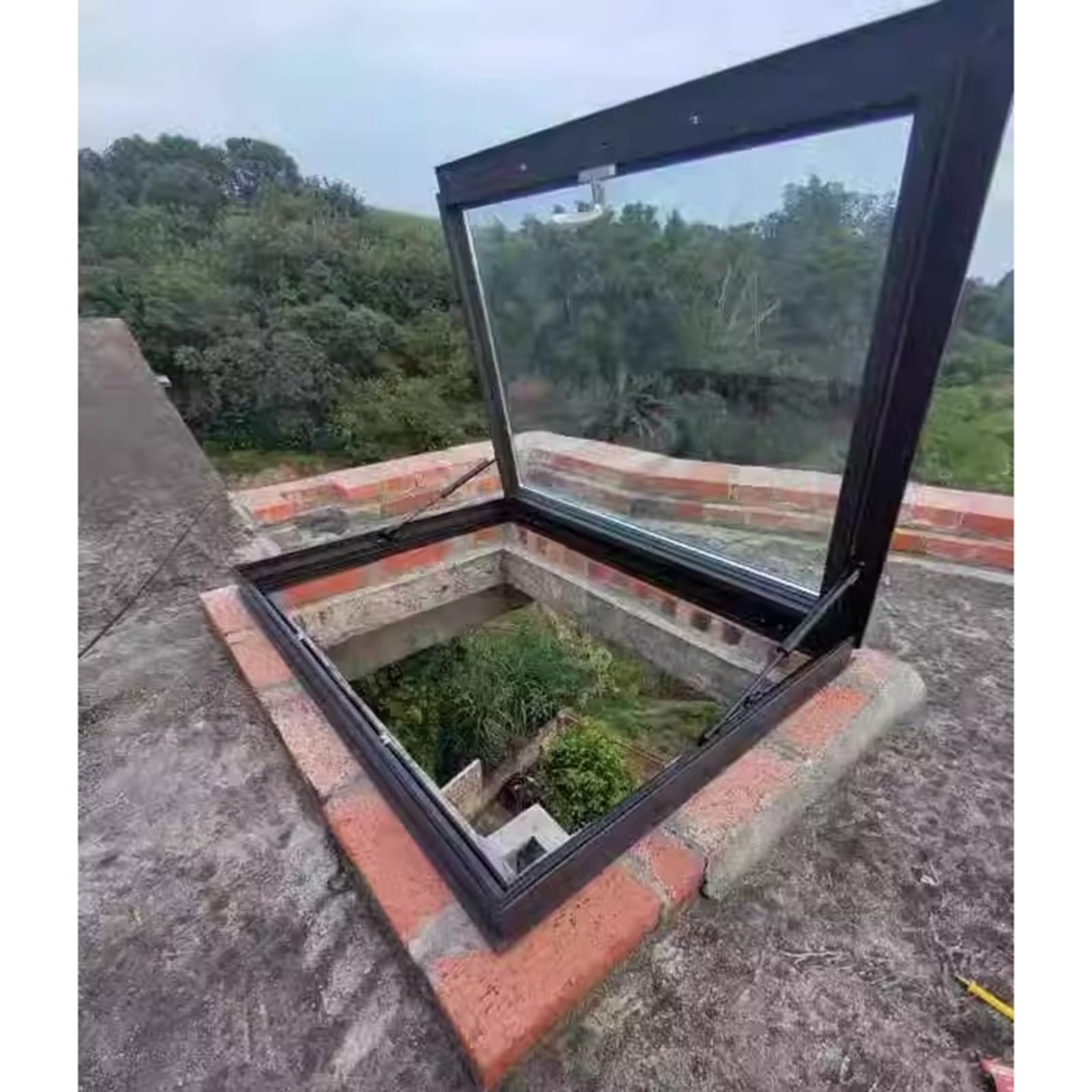 claraboya Ventana de techo universal para ático/sótano, Tapa del Skylight de aluminio personalizable con accesorios, Pequeña escotilla de techo para el exterior(70x55cm/27.6x21.7inch)