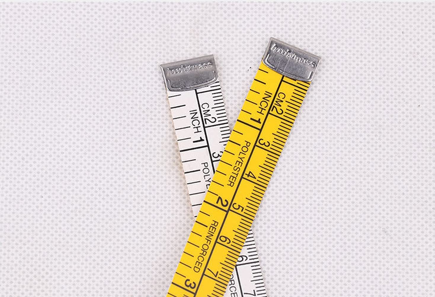 Ruban à mesurer double faceRuban à mesurer en pouces jaune et blanc Règle de vêtement de 1,5 m 3 m Règle de tailleur Règle de couture en pouces Petit ruban à mesurer Règle souple Agréable et attrayant