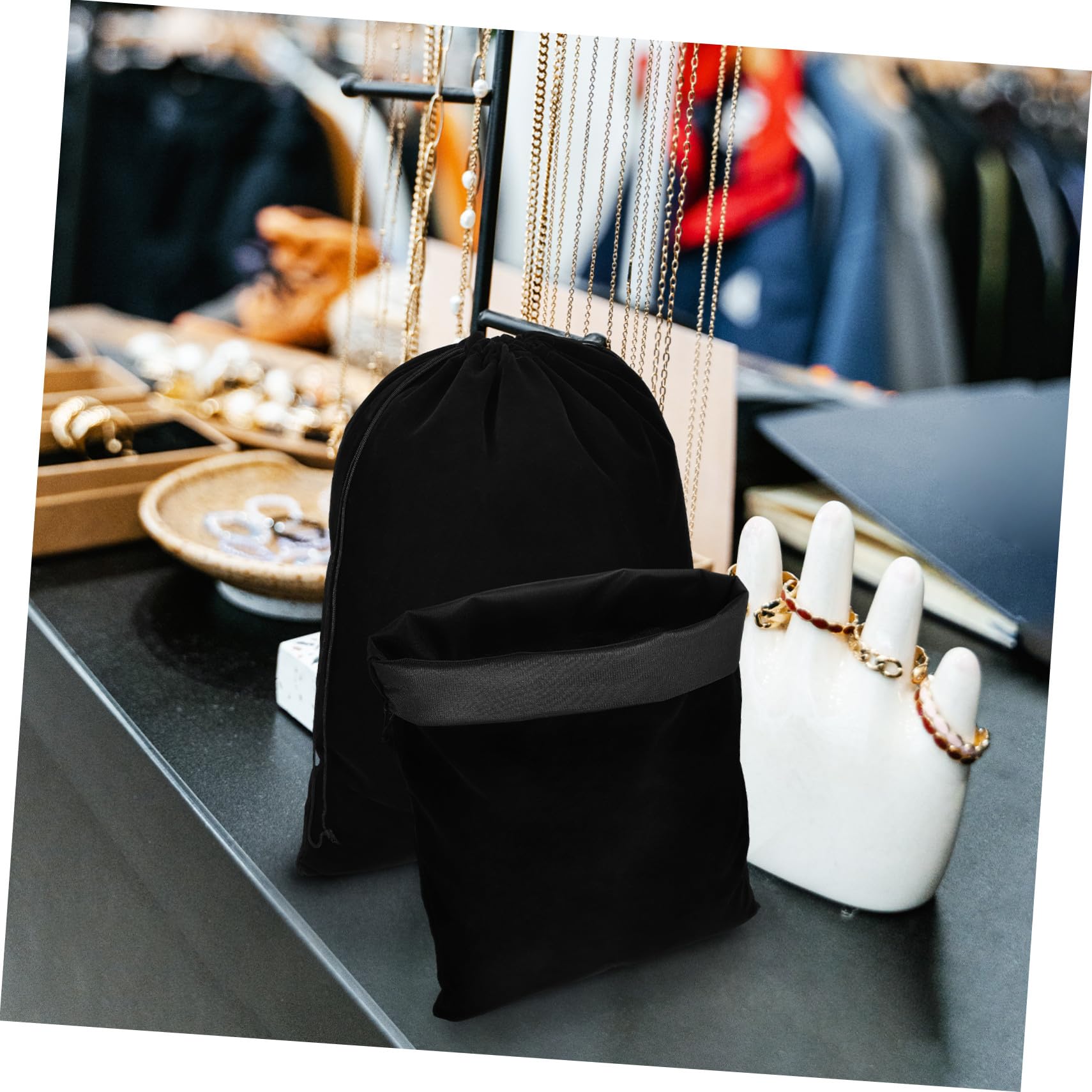 TOYZFRIENDY Sacchetti Regalo Grandi in Flanella Nera Coulisse, Set Da 10 Pezzi 30x40 Cm, Borse Portaoggetti Multiuso Per Bomboniere, Caramelle e Feste, Per Natale e Compleanni