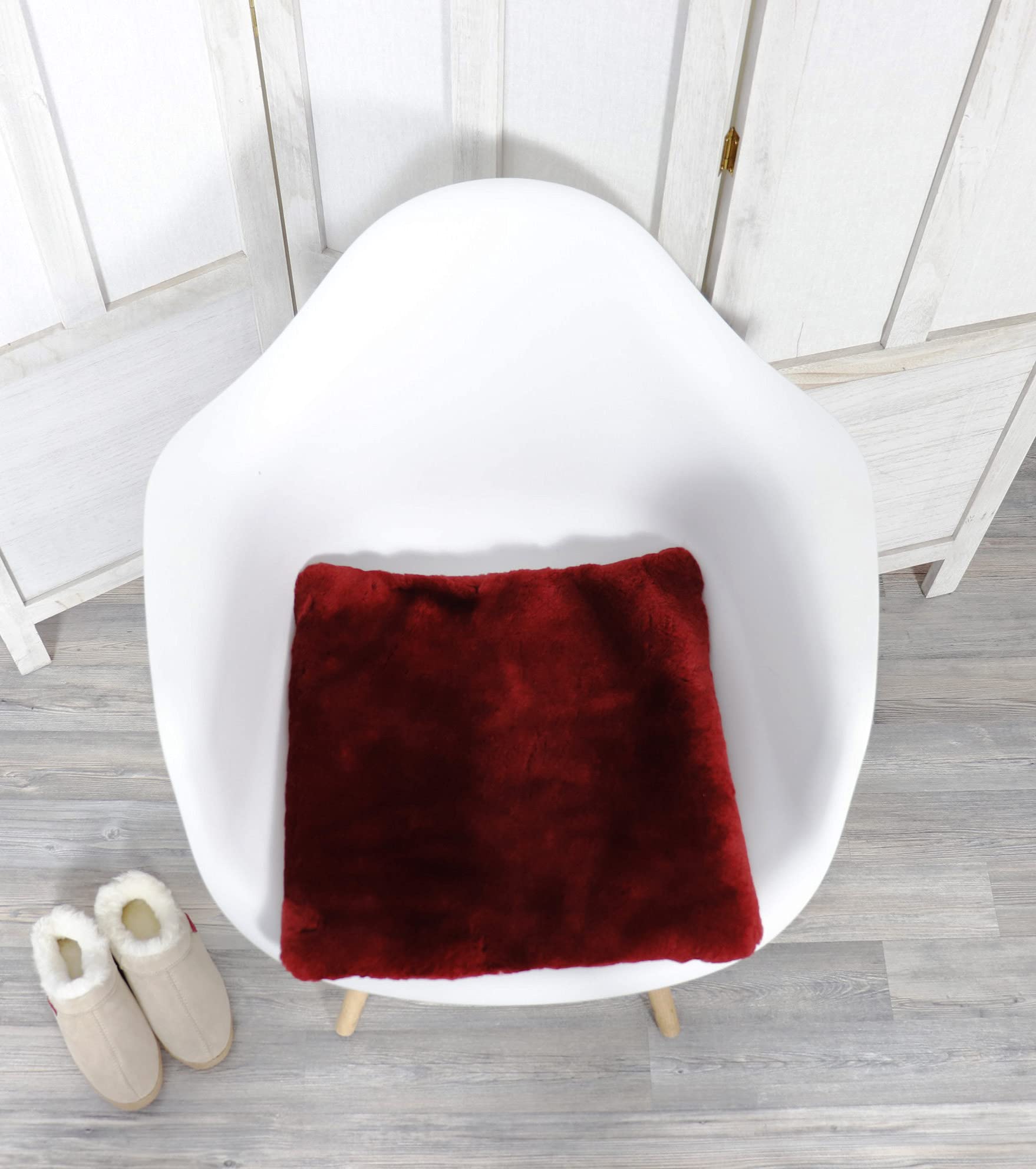Reissner Lammfelle | SIKI-VF | echtes Merino Schaffell | Sitzpolster Autokissen Rollstuhlauflage Katzenbett | Vollfell Qualität | 40x40cm rot