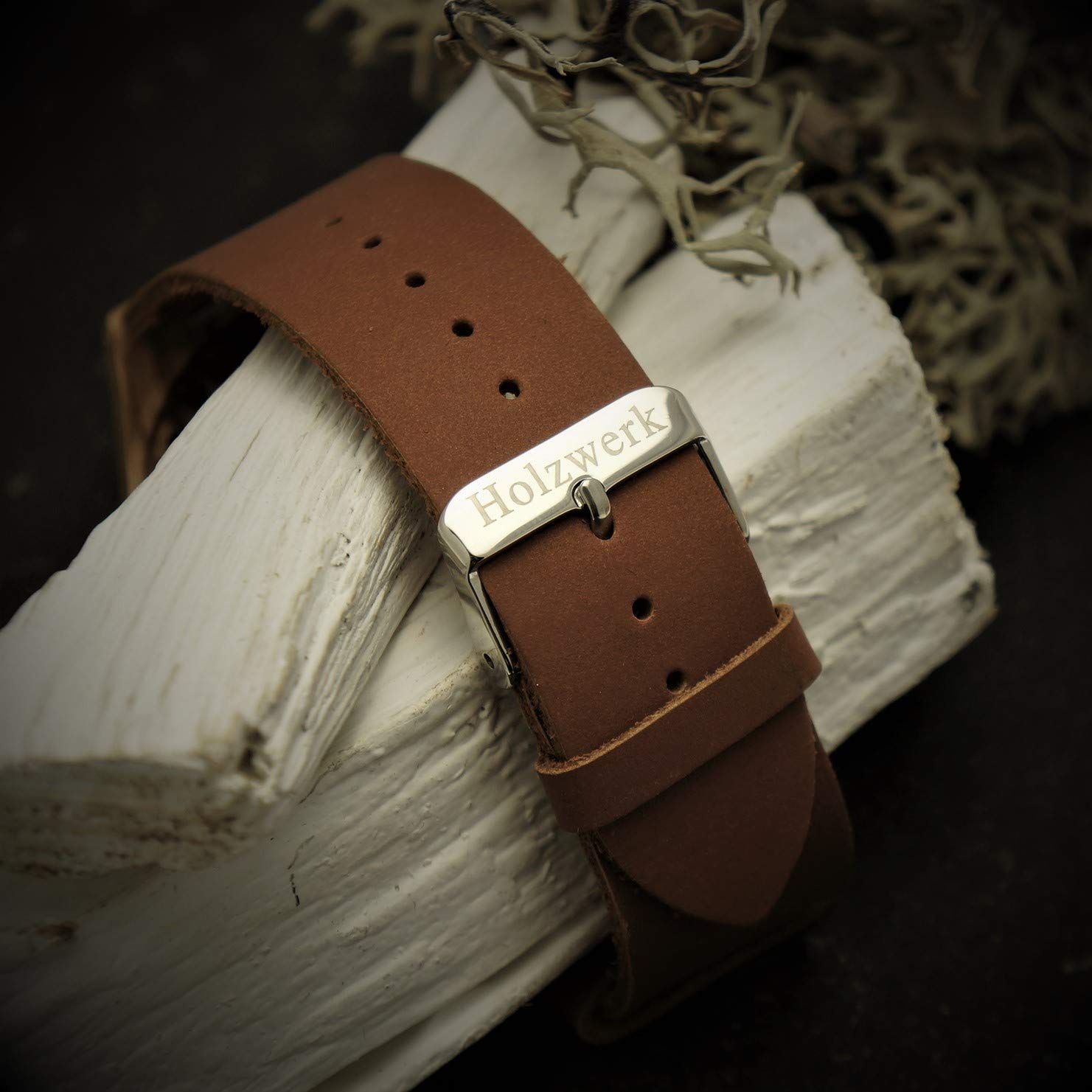 Holzwerk Germany Handgefertigte Designer Damen-Uhr Öko Natur Holz-Uhr Braun Gold Grün Lila Holz Armband-Uhr Analog Klassisch Quarz-Uhr