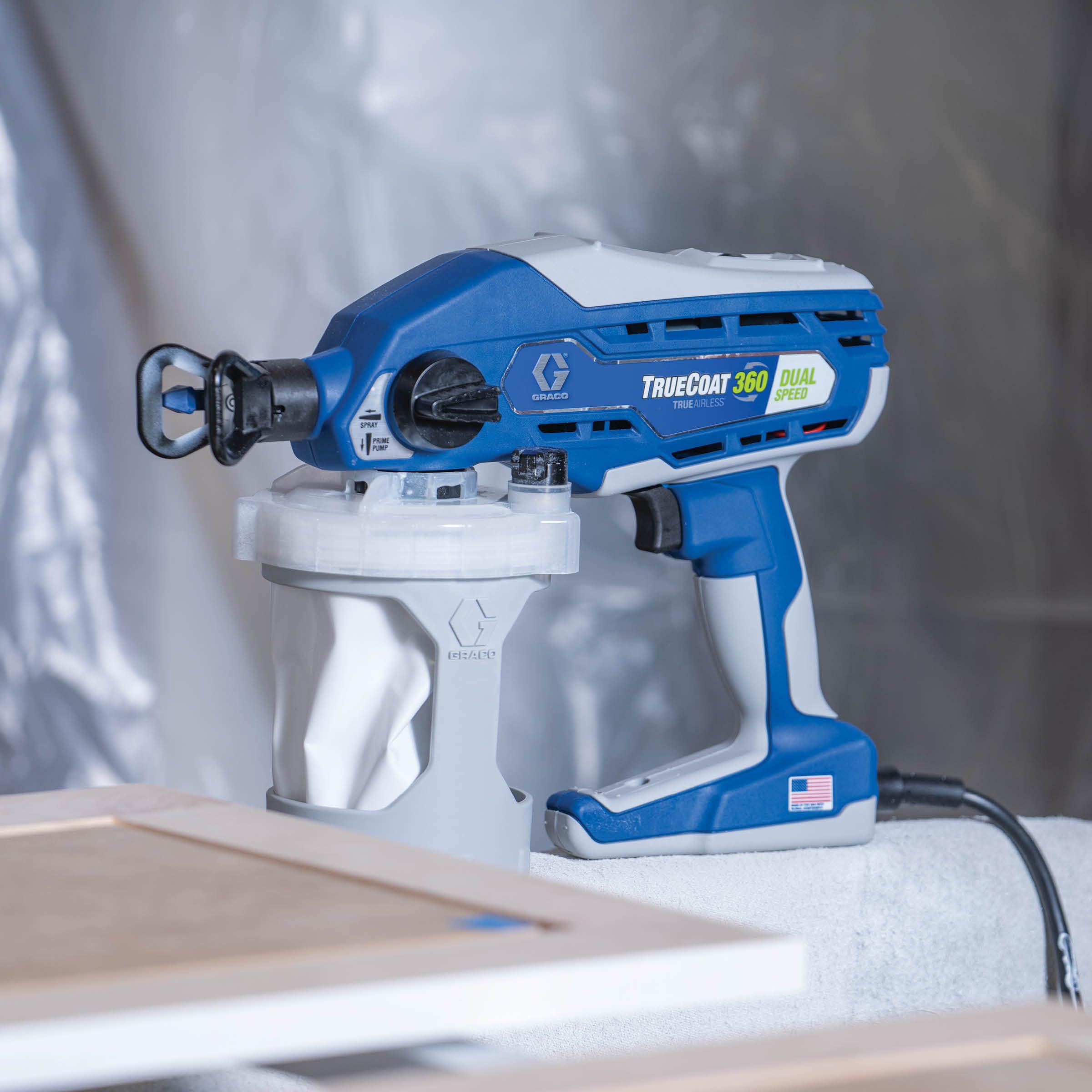 Magnum by Graco 26D520 TrueCoat 360 Dual Speed - Ręczne, przewodowe Airless system natryskowy, Model UE, użytku domowego, do małych dekoratorskich projektów (maks. ciśnienie 138 bar)
