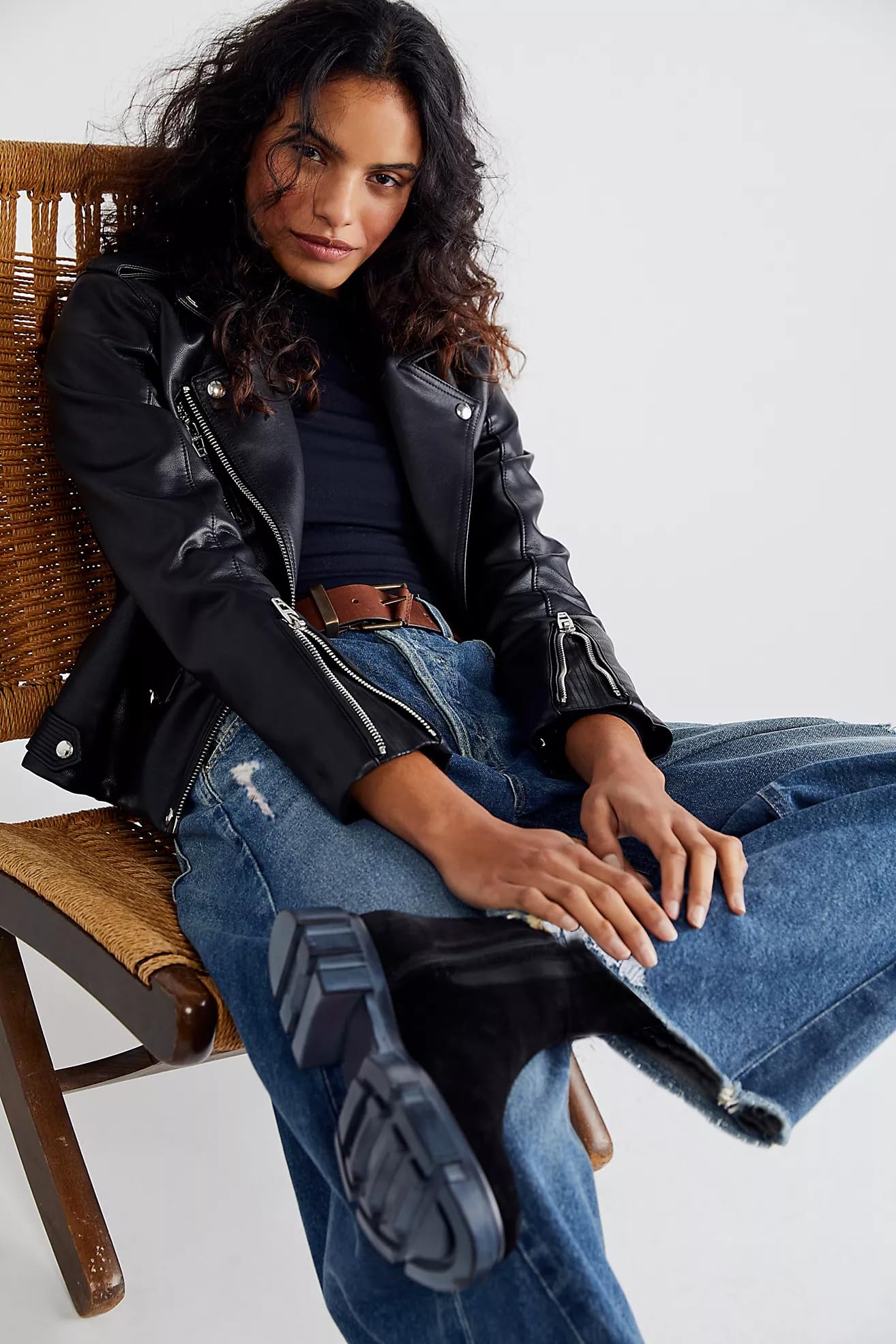 Allimy Damen-Jeans mit hoher Taille, Hufeisen, Baggy-Jeans, trendig 2026, mit rohem Saum, nicht dehnbar