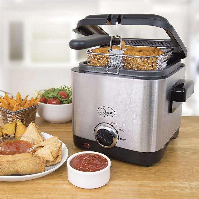 Quest 34250 1.5 Litre Stainless Steel Deep Fat Fryer / 130-190°C Adjustable Temperature / Lid Cover & Viewing Window / Easy Clean with Removable Basket / 900W / Ideal For Fried Chicken, Chips & More