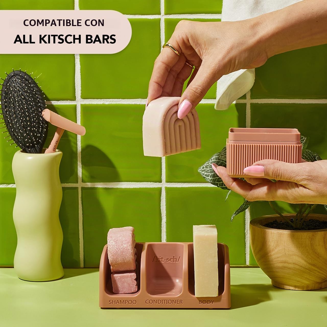 Kitsch Jabonera autodrenante para ducha, soporte de plástico reciclado para champú, acondicionador y barras de lavado corporal, elegante soporte de jabón de ducha para 3 barras con ventosas extraíbles