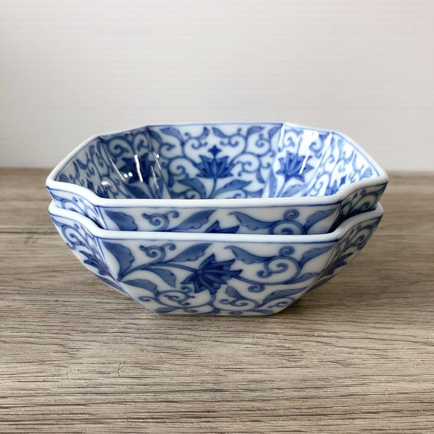 729【木箱付き】深川製磁 かぶと唐草 　角切中鉢　5枚揃 729【木箱付き】深川製磁 かぶと唐草 角切中鉢 5枚揃 729【木