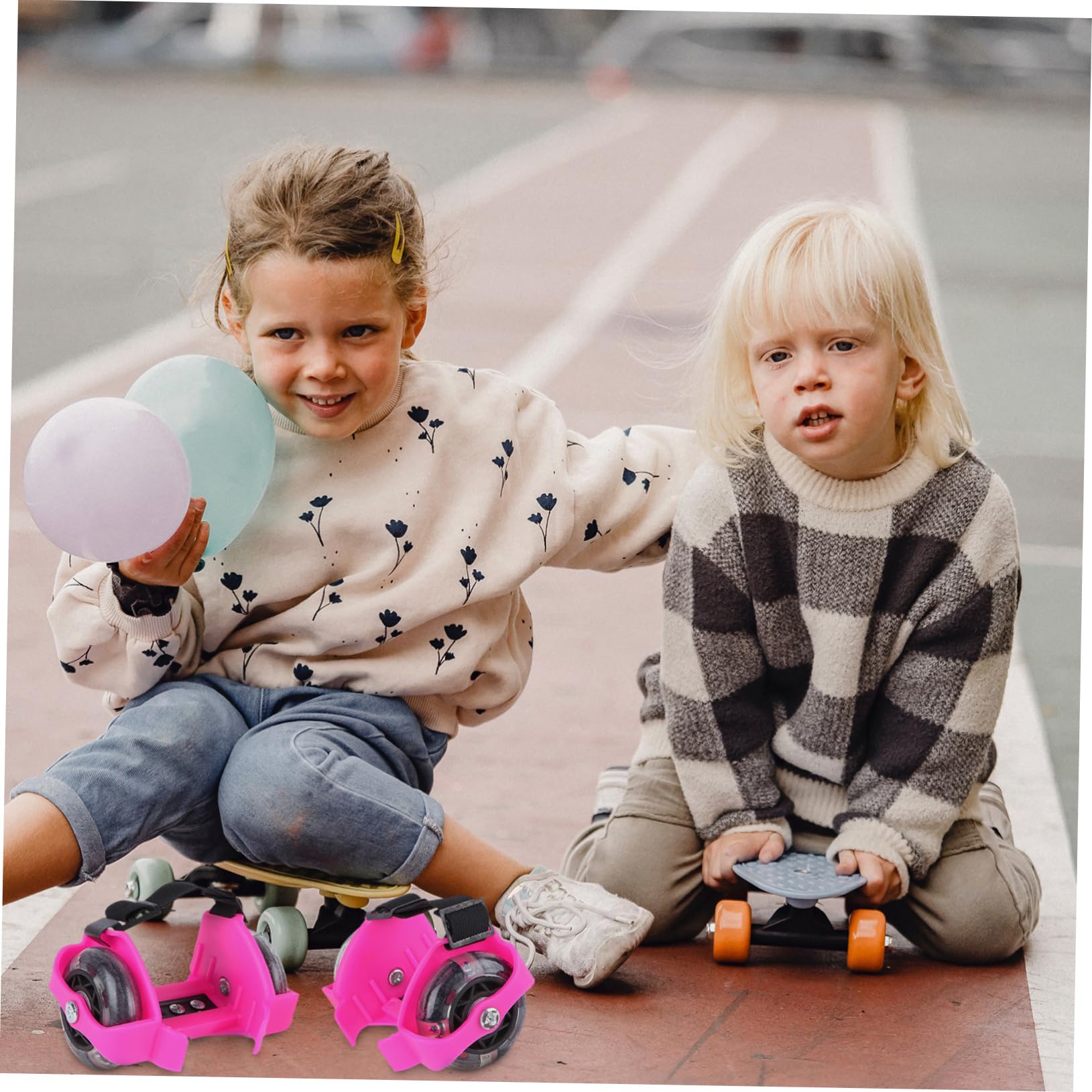 ifundom 2 Pares de Patines Ajustables Cómodos y Resistentes de PVC Ruedas Luminosas para Niños y Adultos para Exteriores